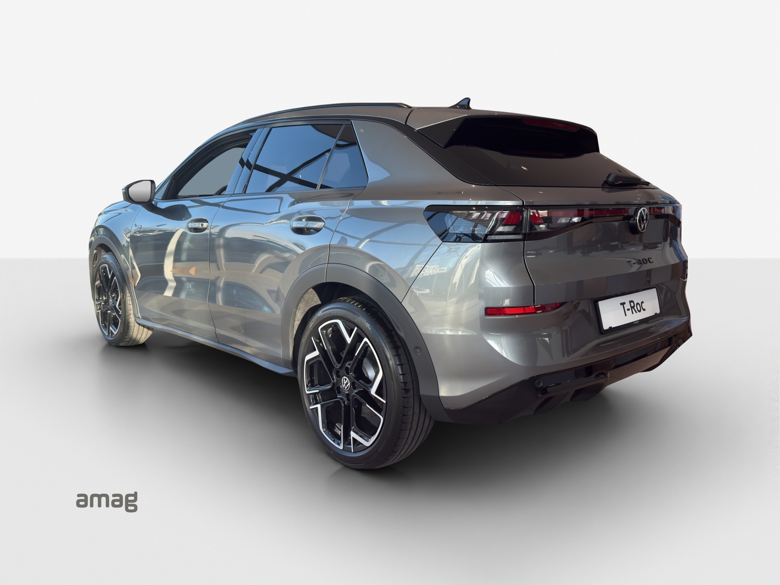 VW T-Roc 1.5 eTSI mHEV R-Line DSG-showroom-element-2