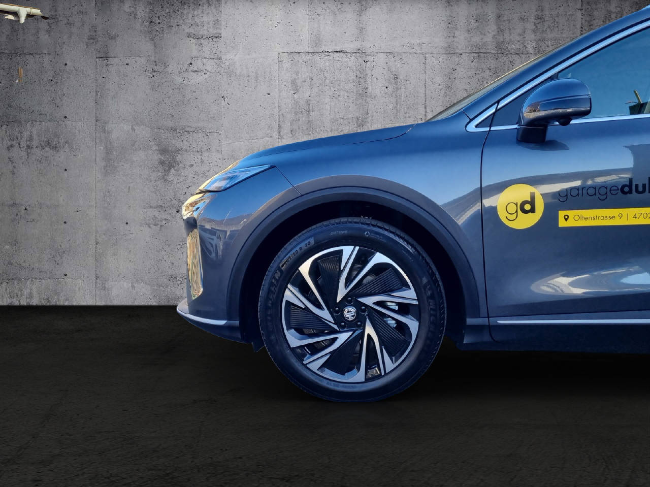 MG S6 EV 77 kWh Luxury 4WD-image-9
