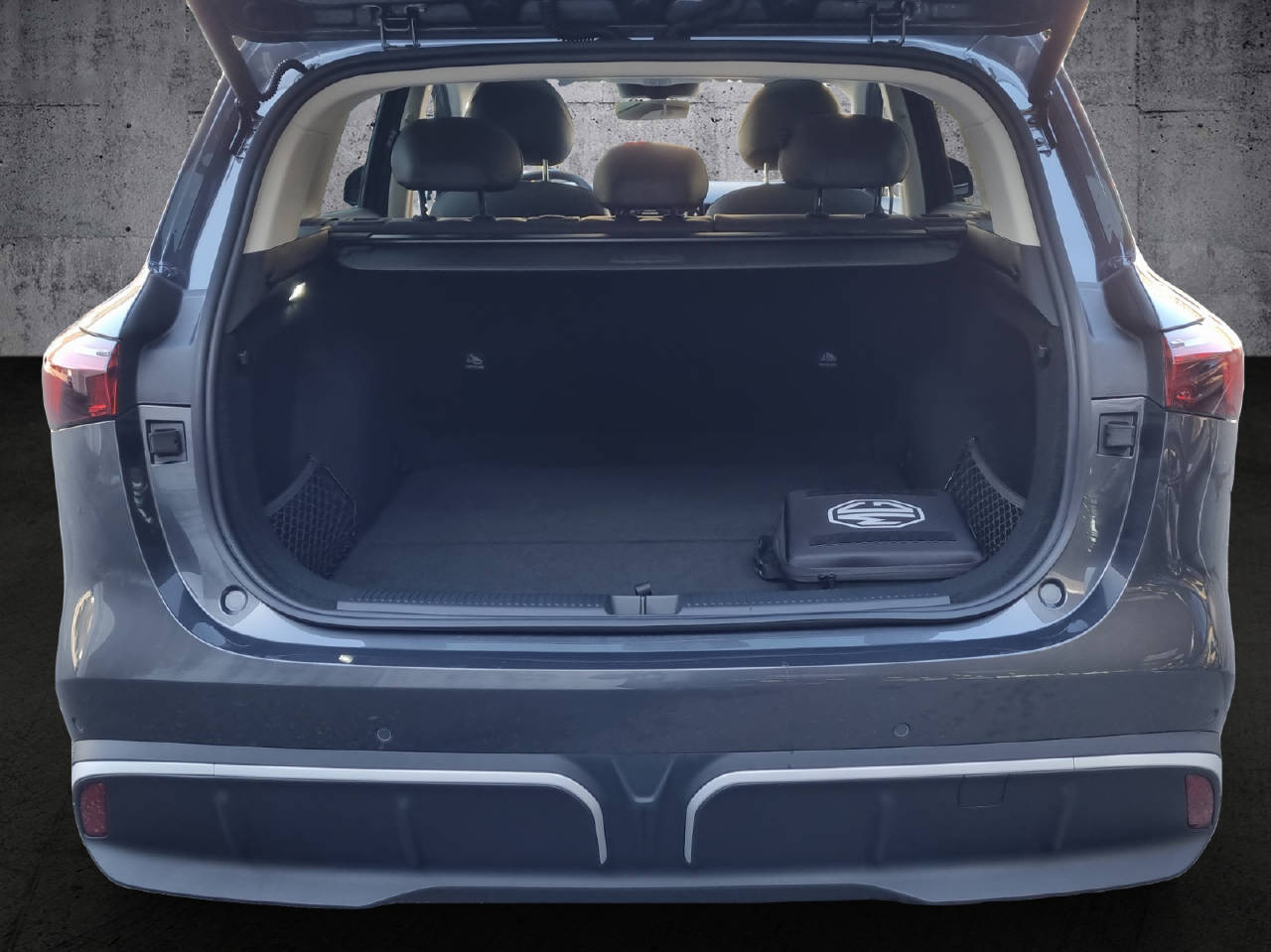 MG S6 EV 77 kWh Luxury 4WD-image-8
