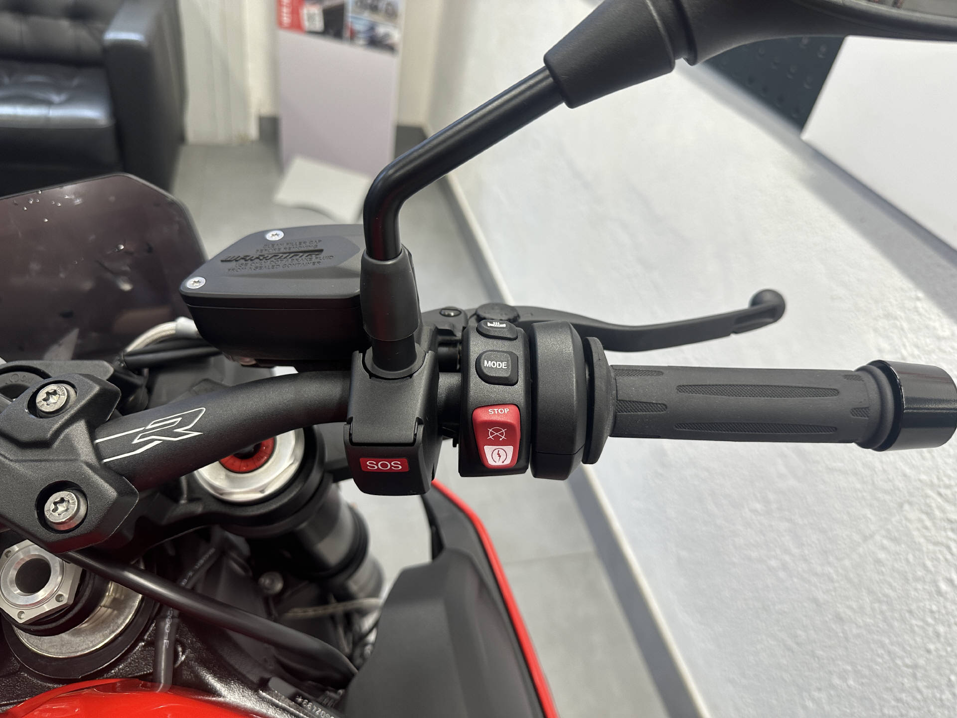 BMW S 1000 R | Neuwertig | 25 km | ABS+DTC | Griffheizung | ab MFK-image-13