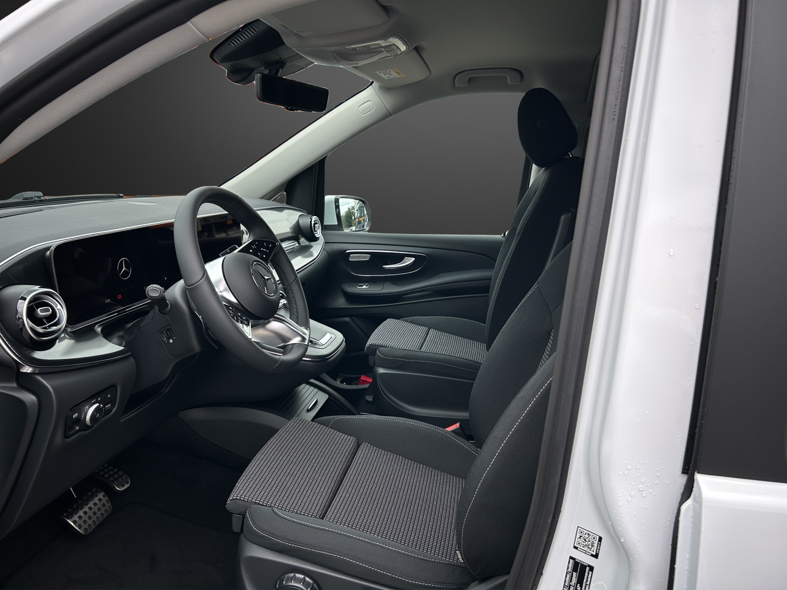 MERCEDES-BENZ V 250 d lang 4Matic 9G-Tronic-image-9