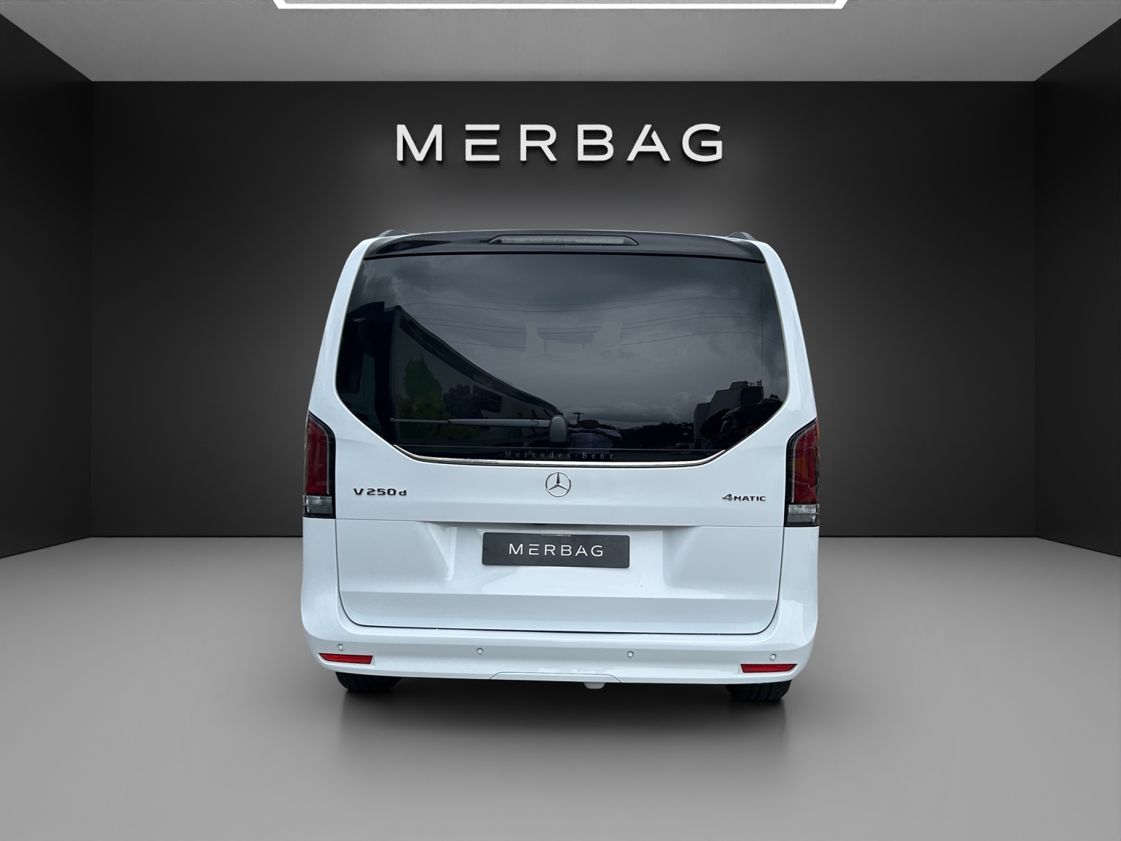 MERCEDES-BENZ V 250 d lang 4Matic 9G-Tronic-image-3