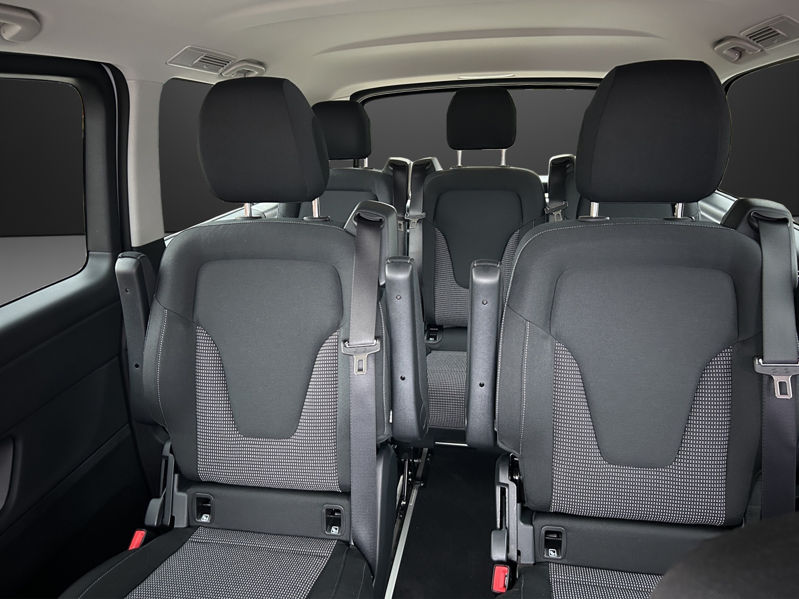 MERCEDES-BENZ V 250 d lang 4Matic 9G-Tronic-image-10