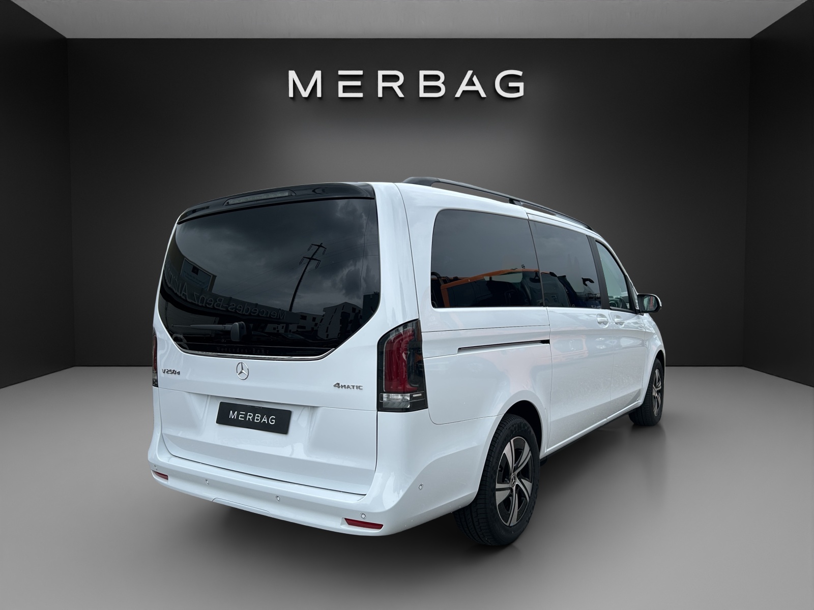MERCEDES-BENZ V 250 d lang 4Matic 9G-Tronic-image-5