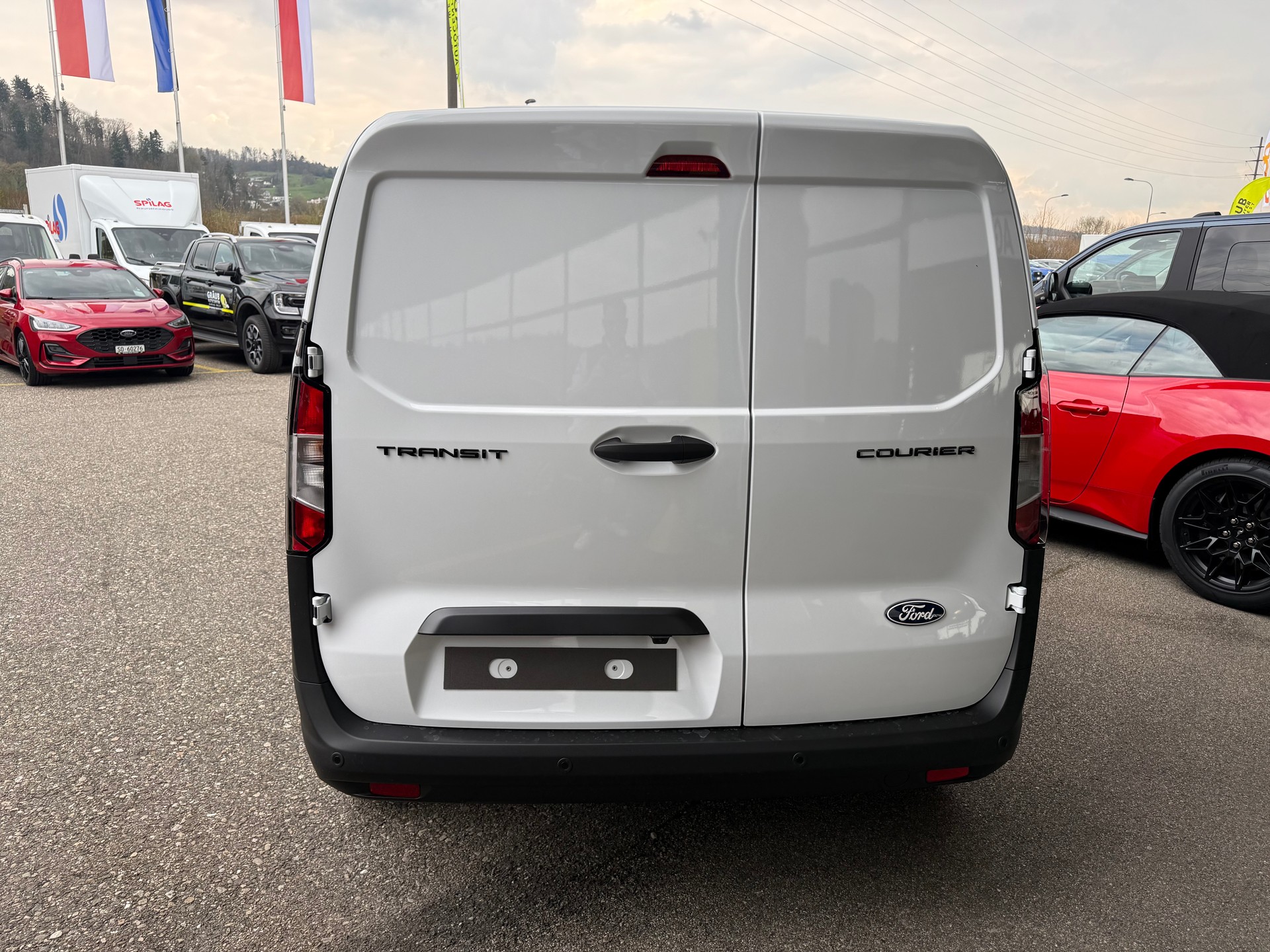 FORD Transit Courier Van 1.0 EcoBoost Trend Automat-image-4