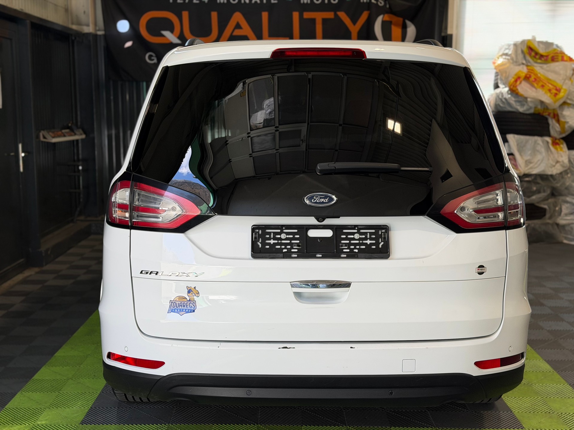 FORD Galaxy 2.0 TDCi Titanium AWD Automatic-image-2