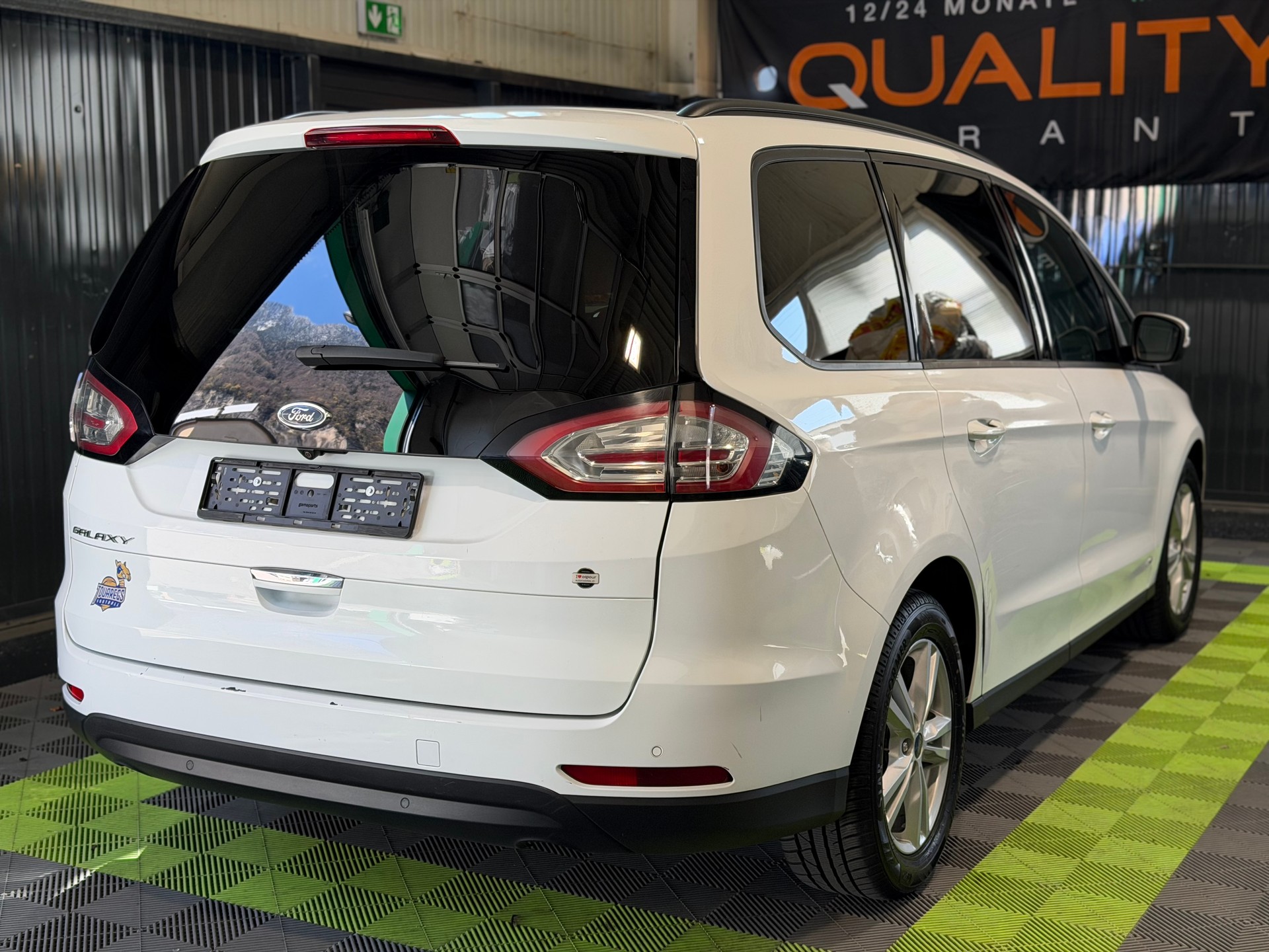 FORD Galaxy 2.0 TDCi Titanium AWD Automatic-image-1