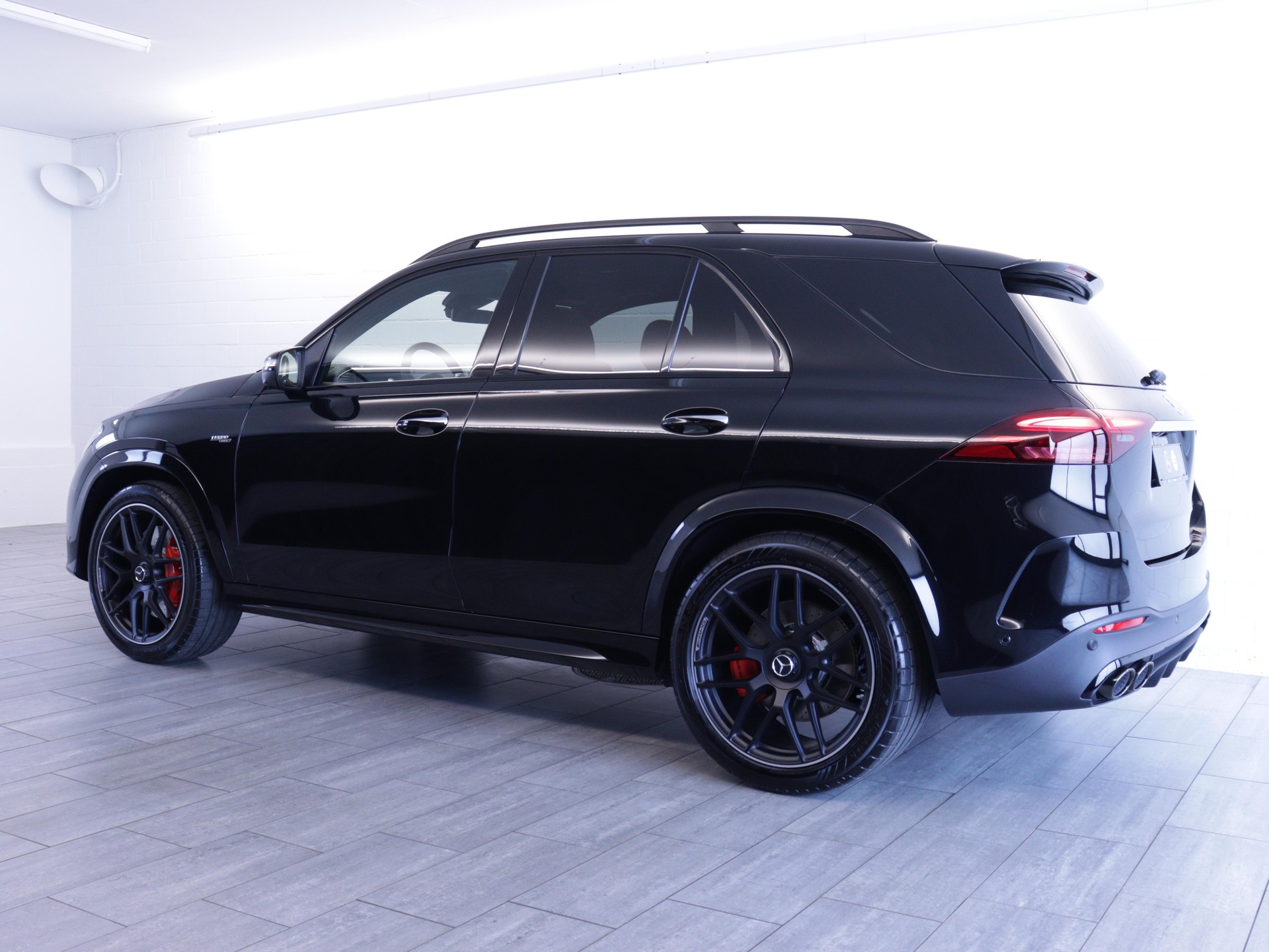MERCEDES-BENZ GLE 53 AMG 4matic+-showroom-element-2