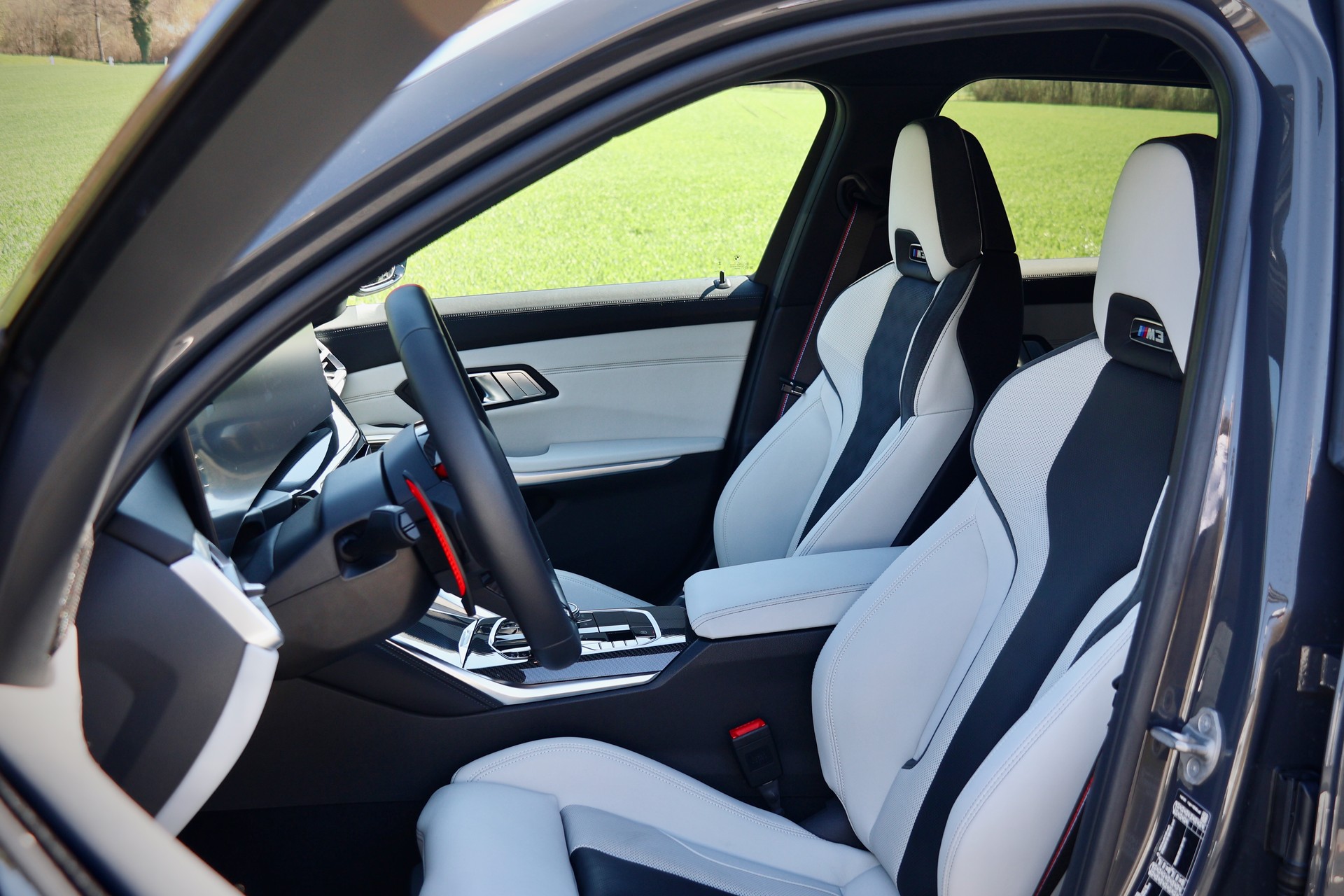 BMW M3 Touring xDrive Competition M-image-11