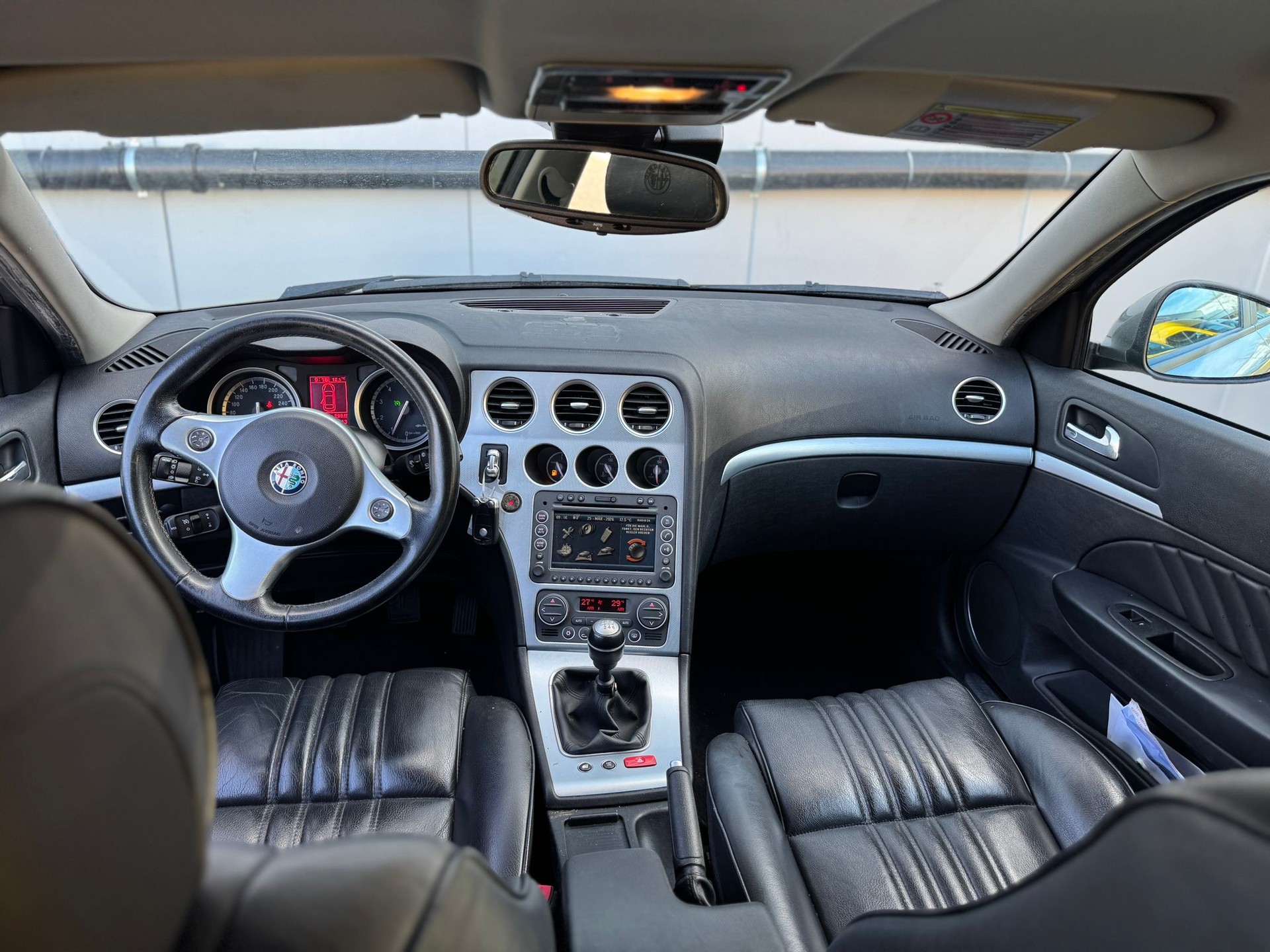 ALFA ROMEO 159 Sportwagon 3.2 JTS Q4 Distinctive-showroom-element-2