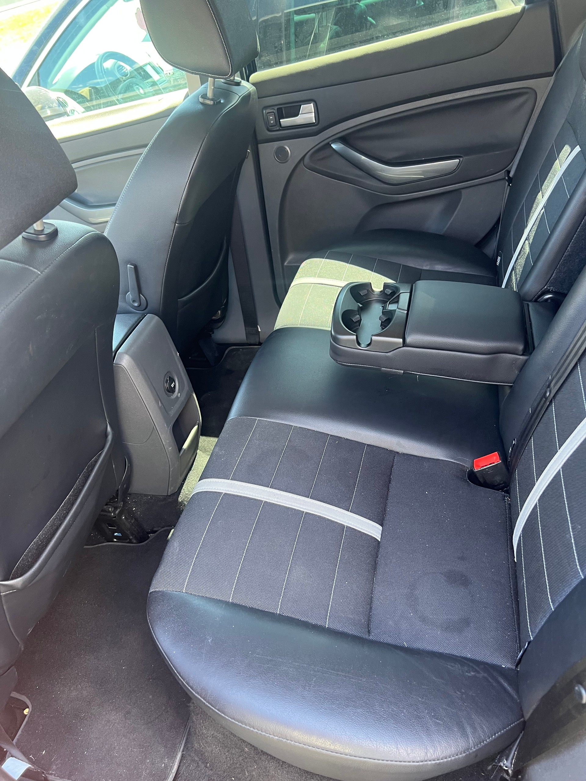 FORD Kuga 2.0 TDCi Carving 4WD PowerShift-image-6