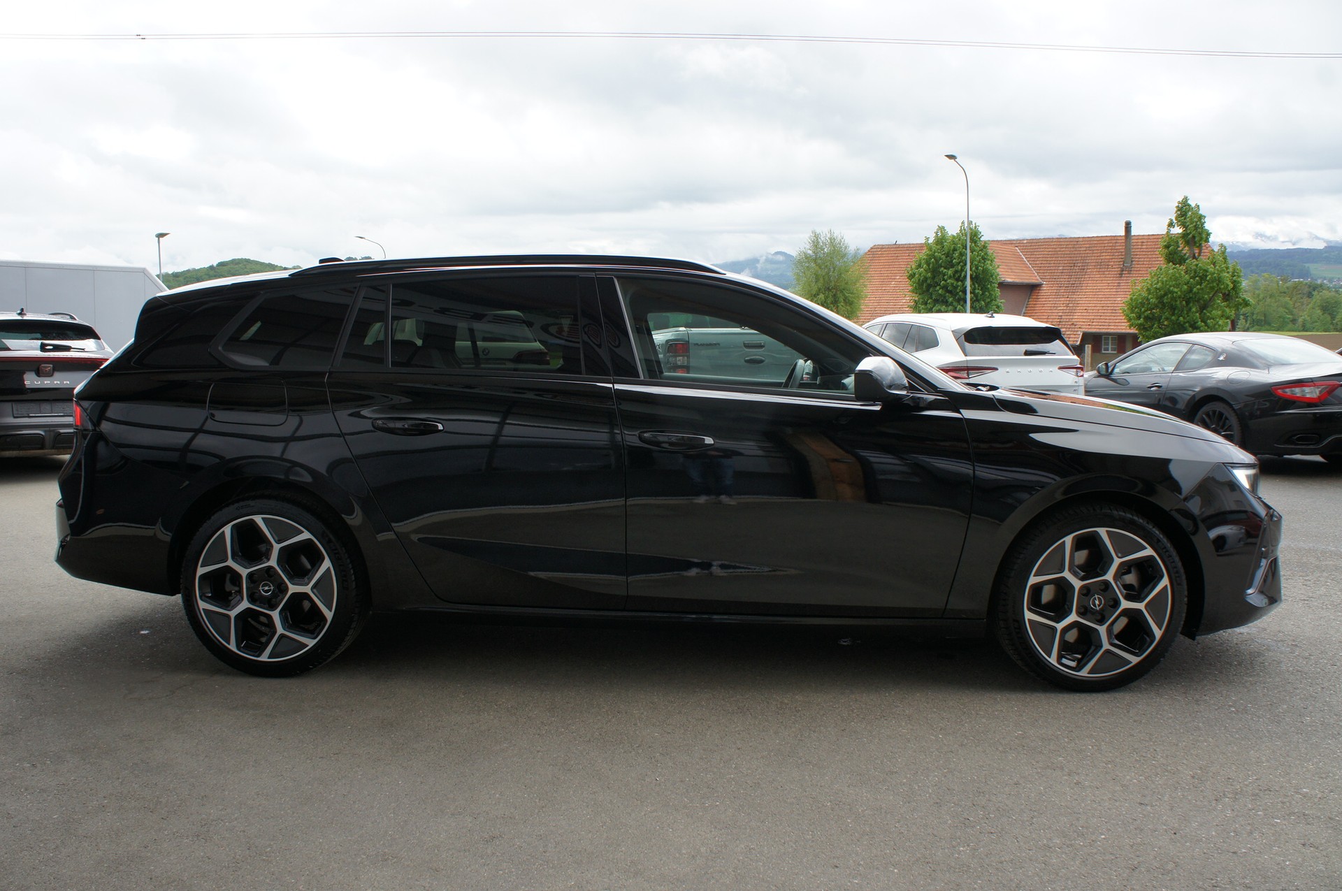 OPEL Astra Sports Tourer 1.6 PHEV Turbo GS A-image-5