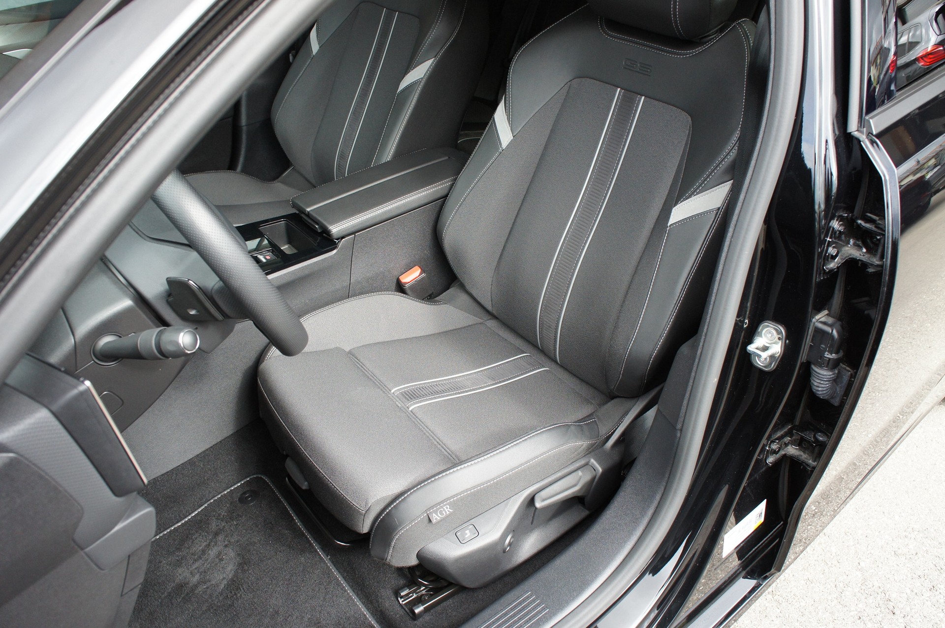 OPEL Astra Sports Tourer 1.6 PHEV Turbo GS A-image-14