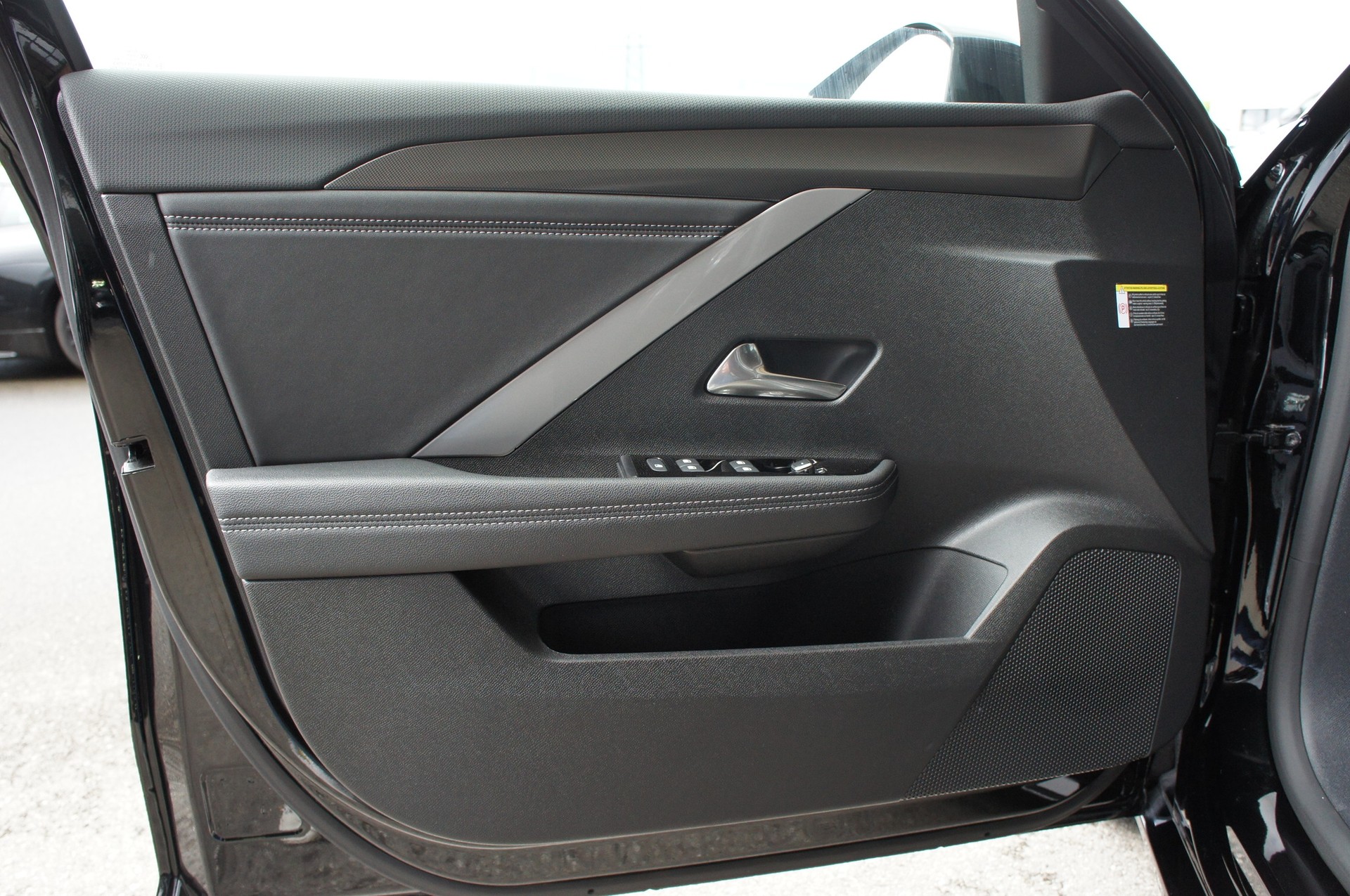 OPEL Astra Sports Tourer 1.6 PHEV Turbo GS A-image-12