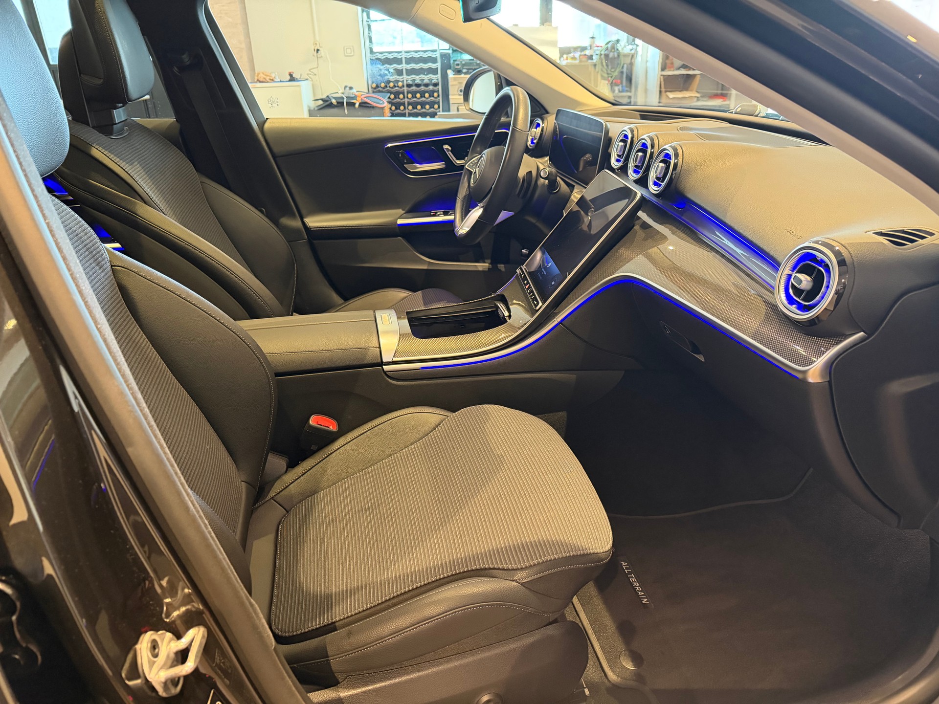 MERCEDES-BENZ C 200 All-Terrain Avantgarde 4matic Kombi-image-9