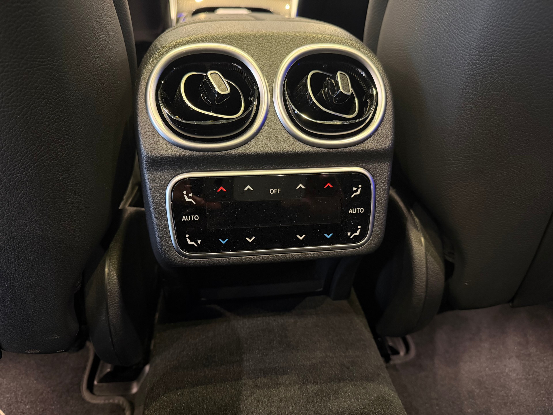 MERCEDES-BENZ C 200 All-Terrain Avantgarde 4matic Kombi-image-15