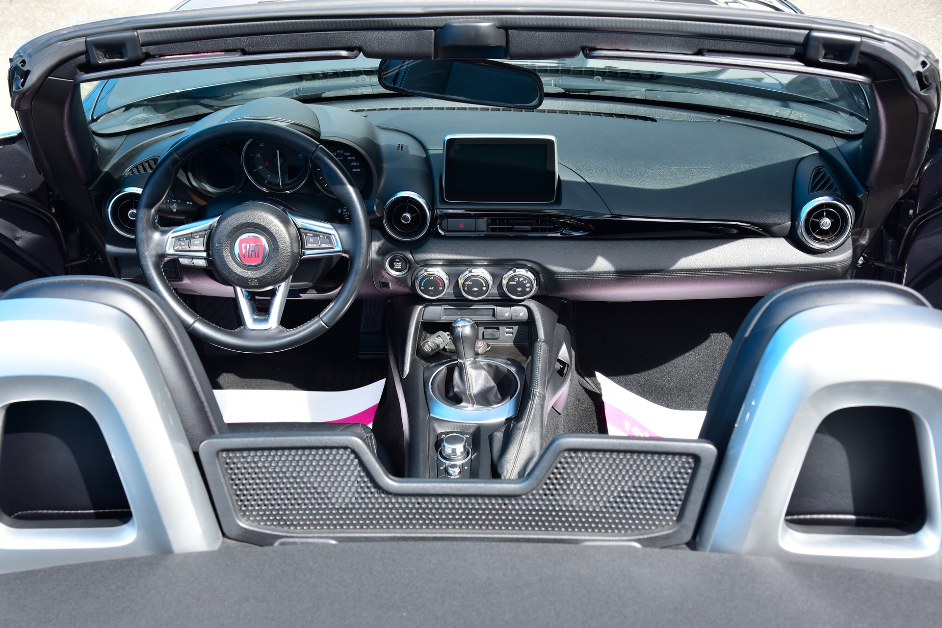 FIAT 124 Spider 1.4 TB Lusso-image-6
