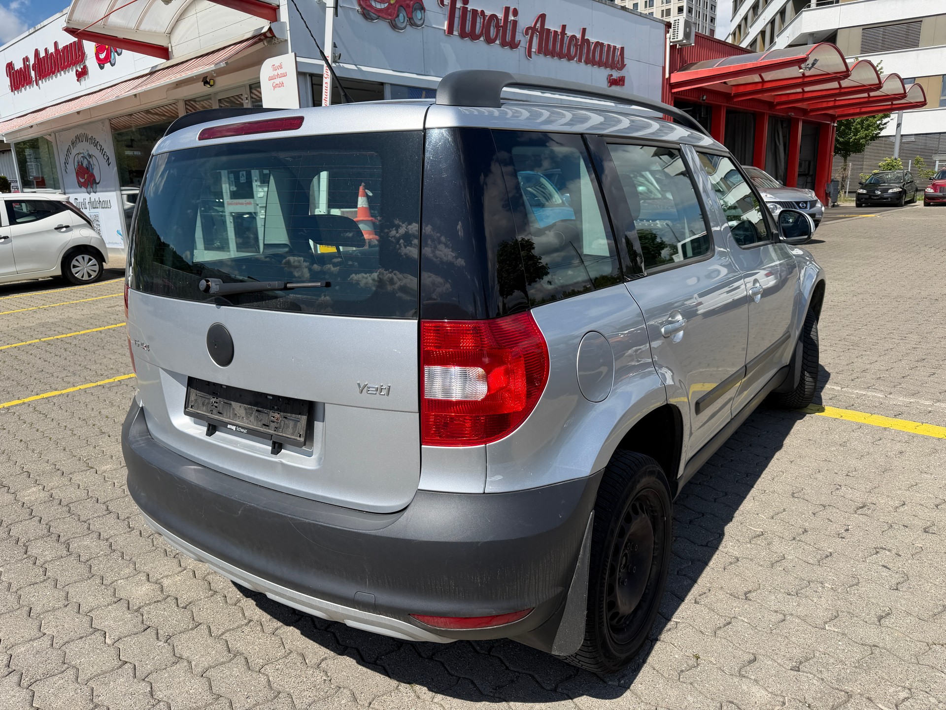 SKODA Yeti 1.8 TSI Entry 4x4-image-7