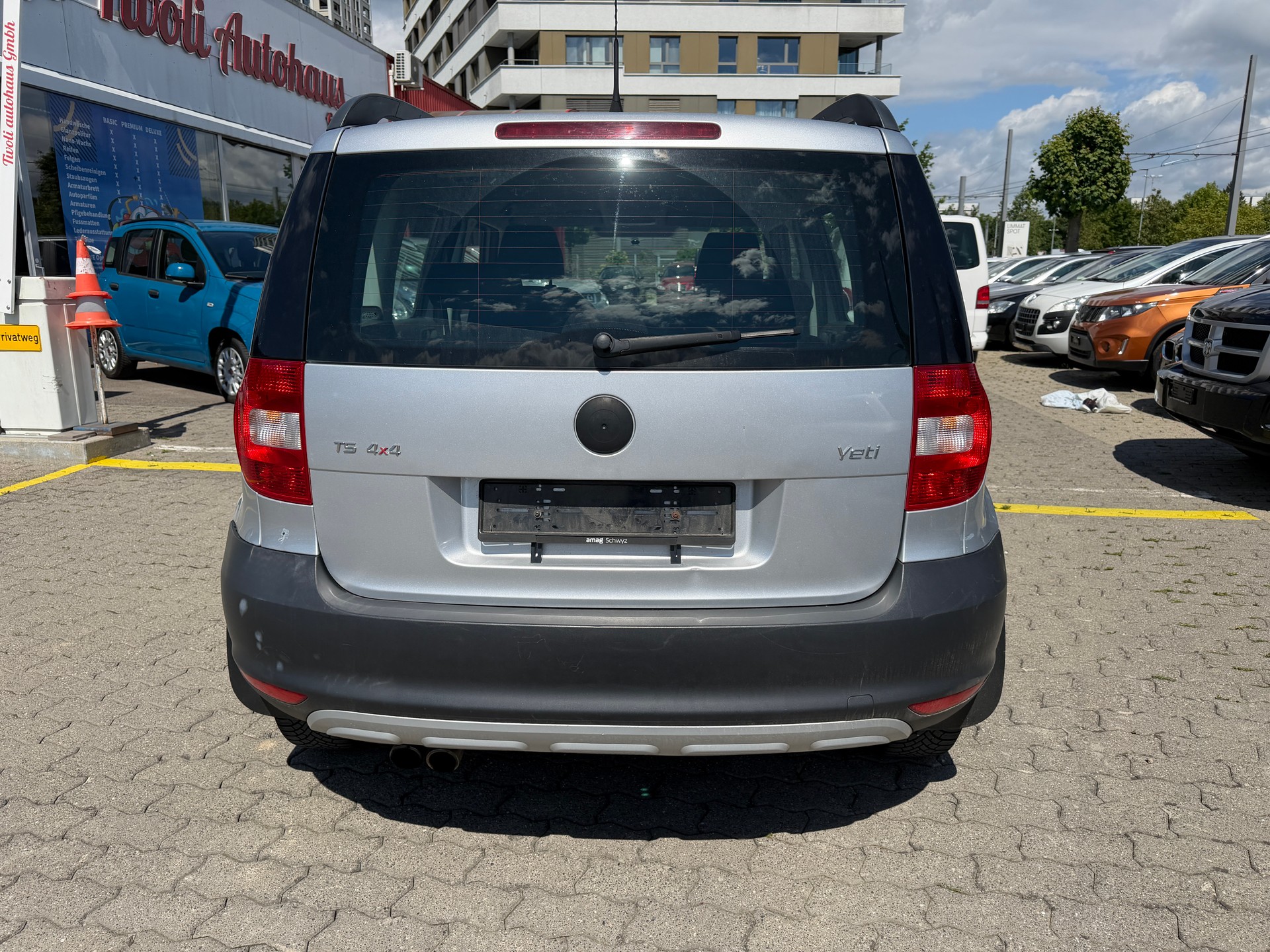 SKODA Yeti 1.8 TSI Entry 4x4-image-5