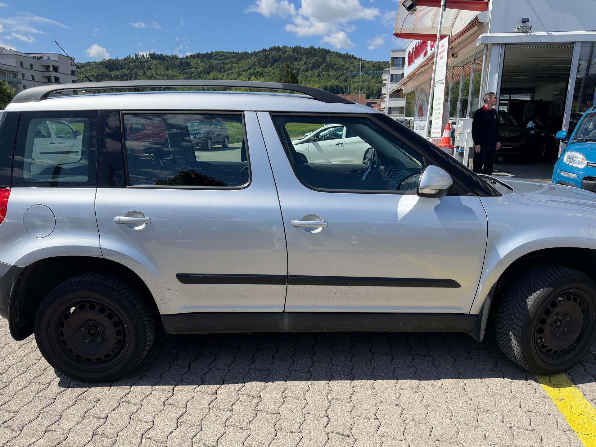 SKODA Yeti 1.8 TSI Entry 4x4-image-4