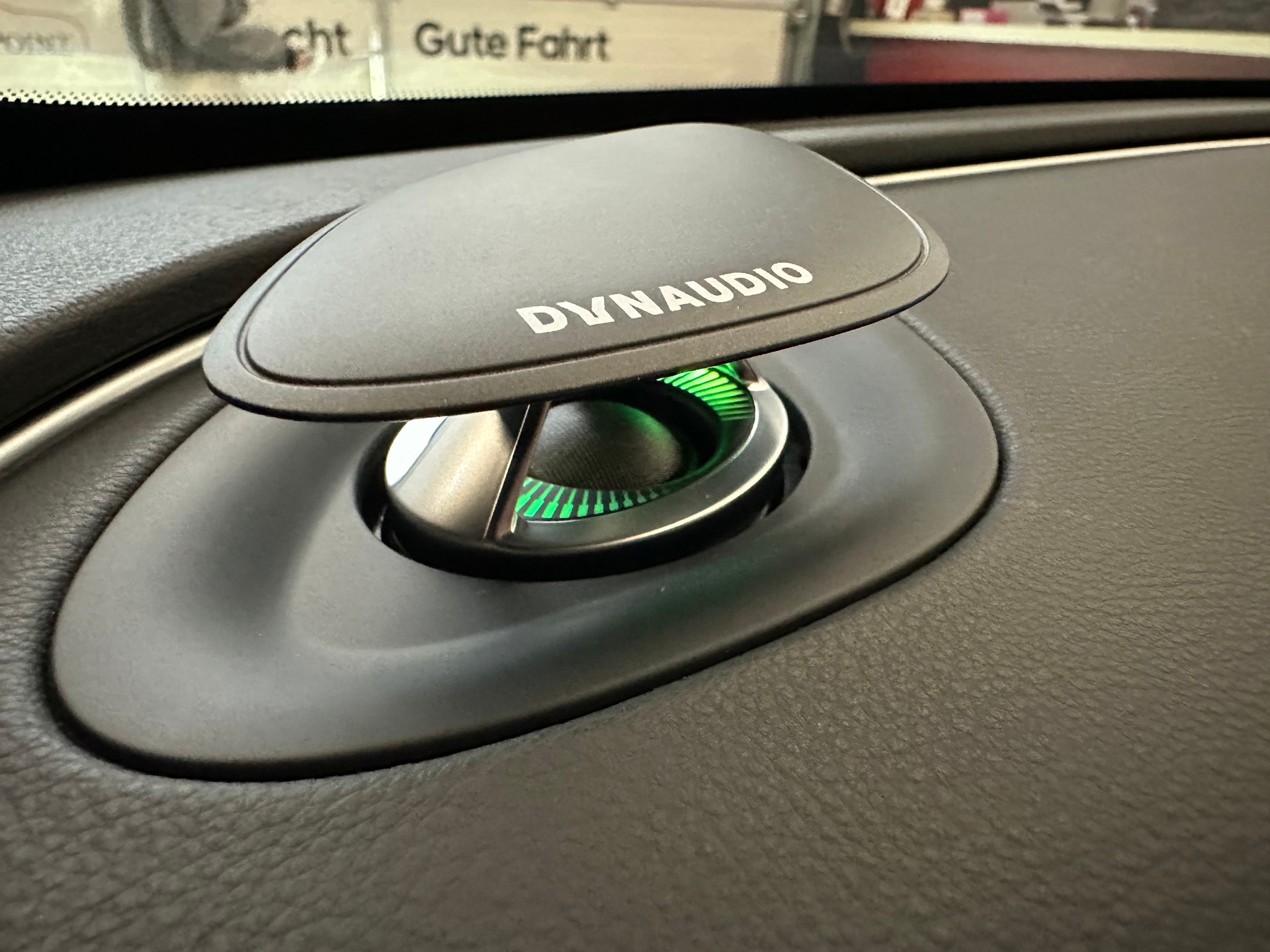 XPENG G9 98kWh Performance AWD-image-21