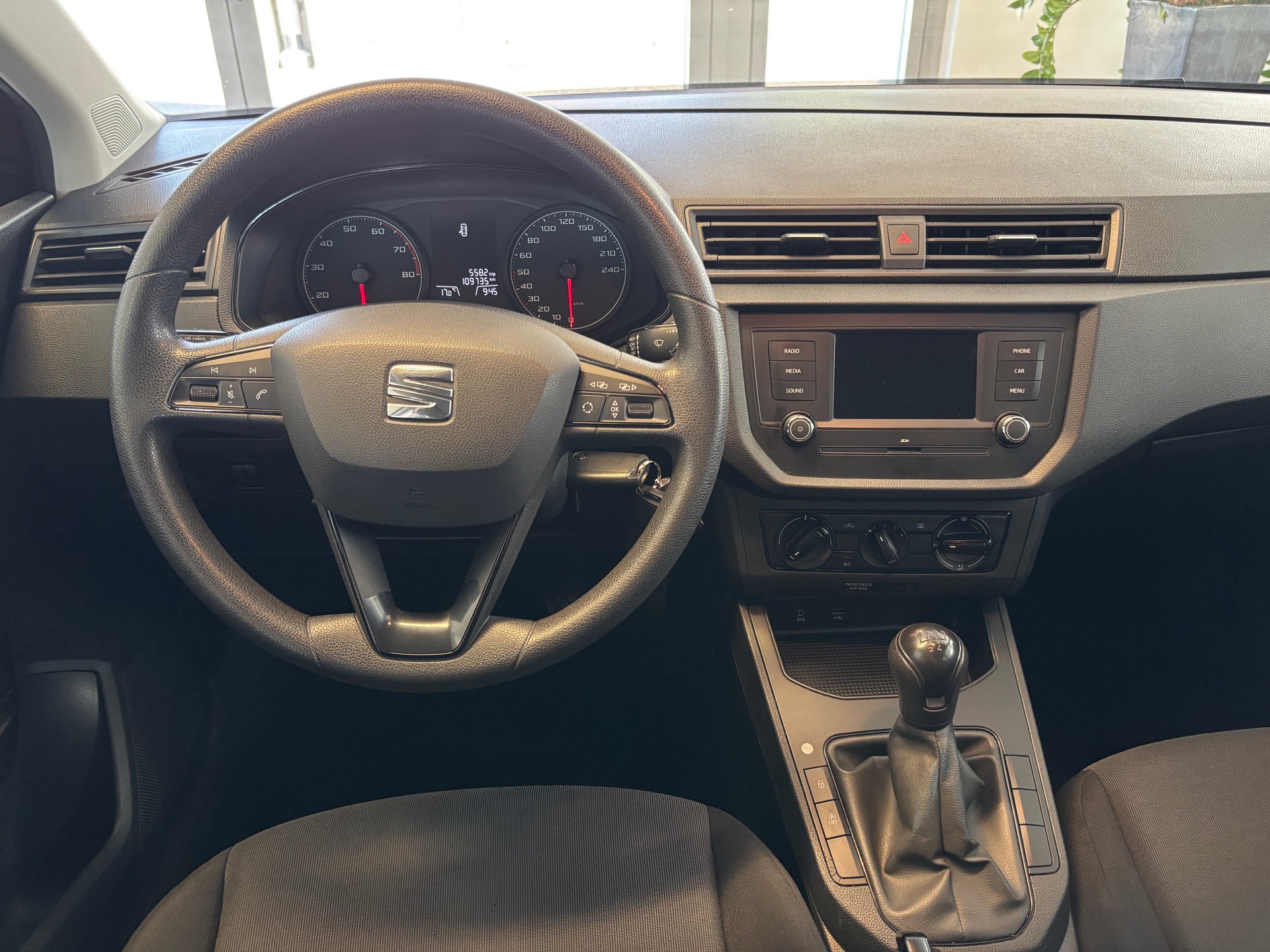 SEAT Ibiza 1.0 EcoTSI Sol-image-13