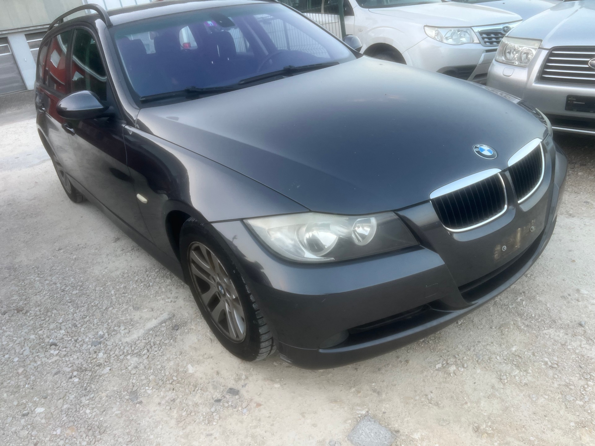 BMW 320i Touring Access Steptronic-image-1