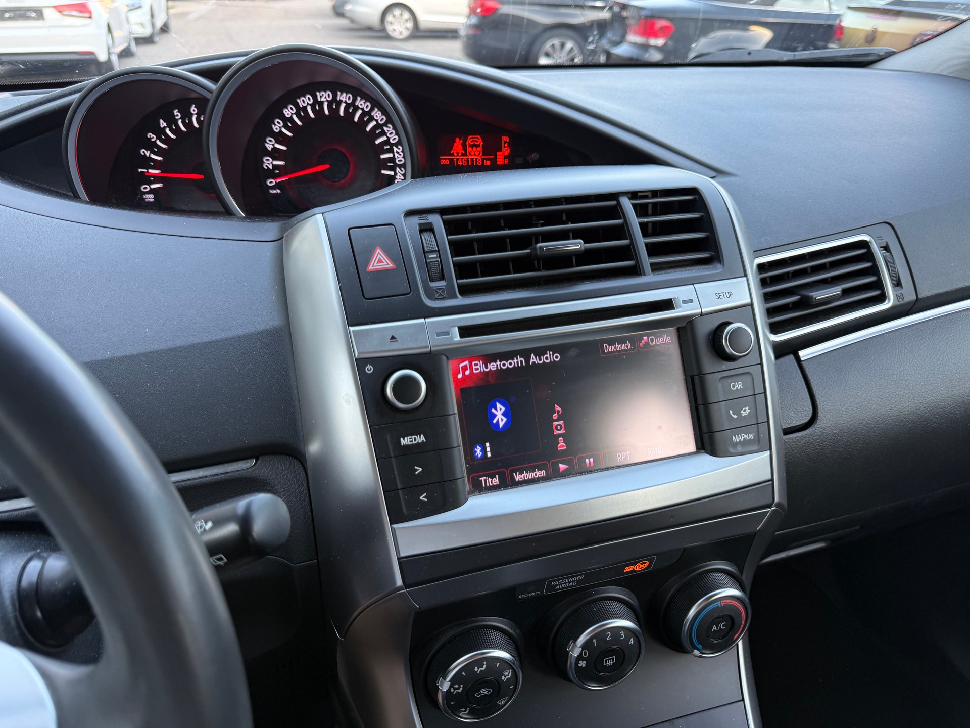 TOYOTA Verso 1.8 Sol-image-12
