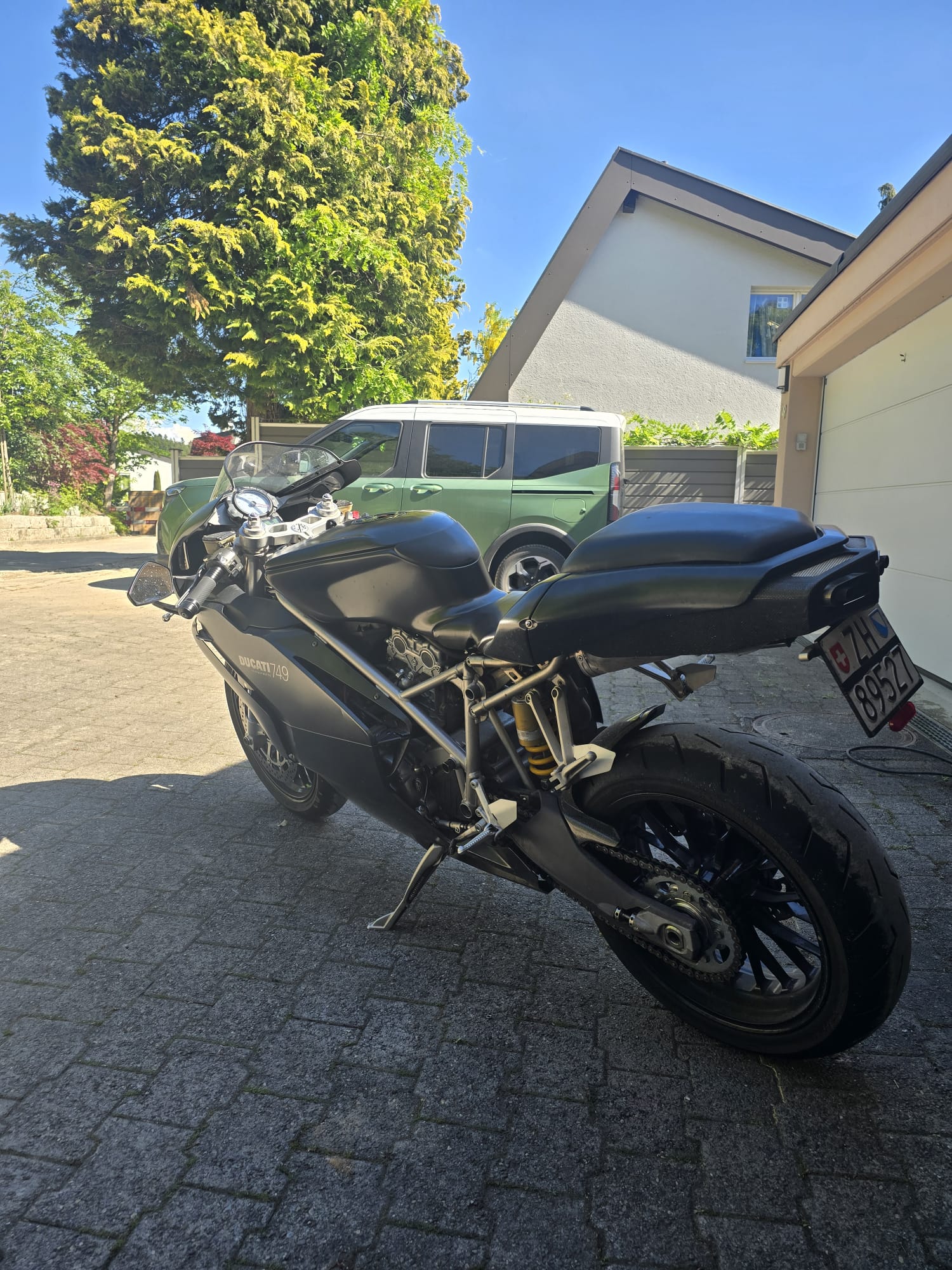 DUCATI 749 Biposto-image-2