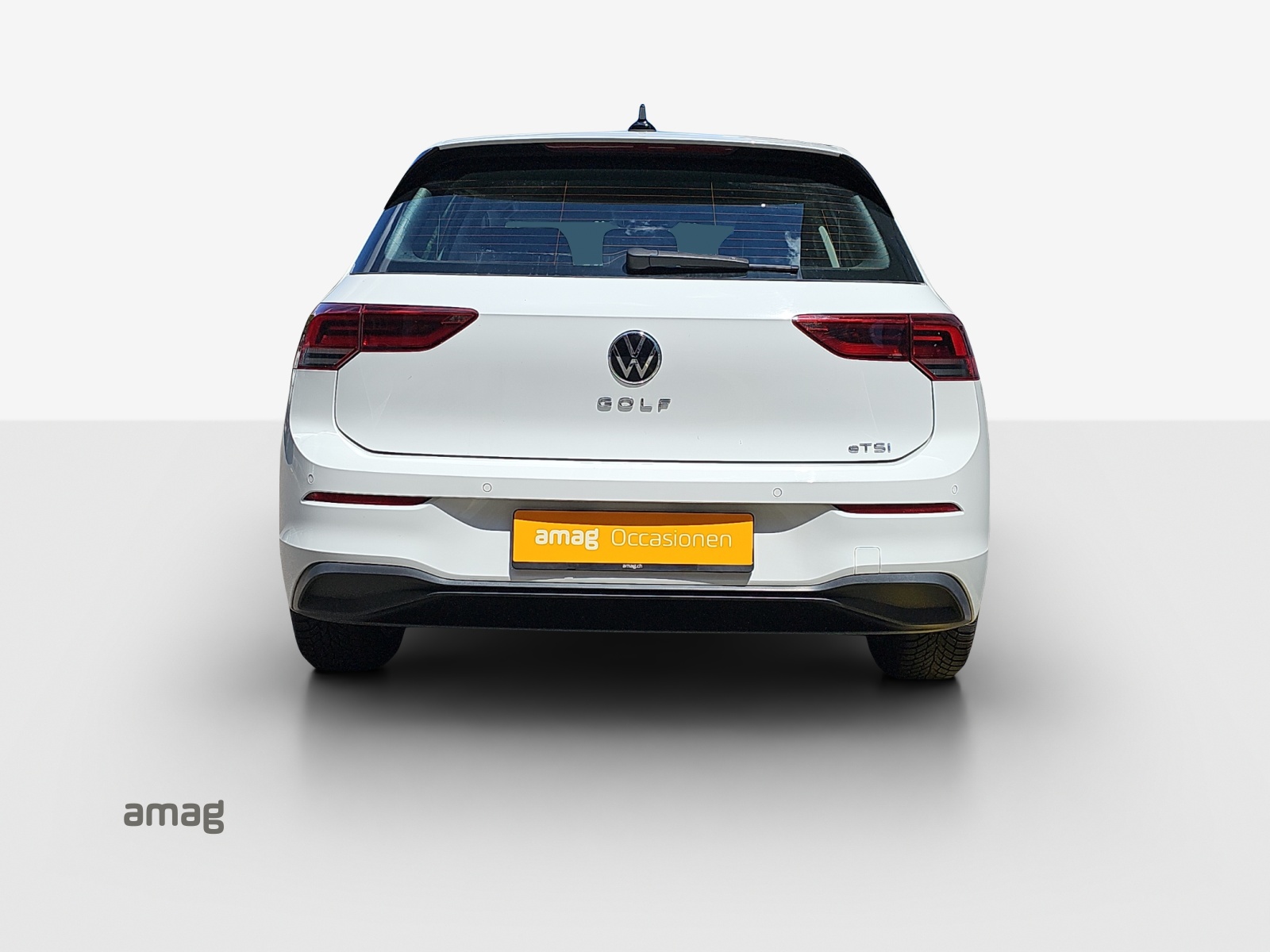 VW Golf 1.0 TSI Life-showroom-element-3