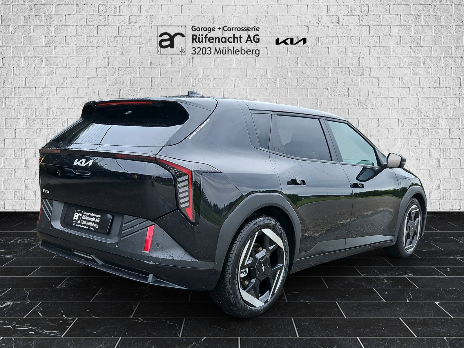 KIA EV4 81 kWh Earth+-showroom-element-1