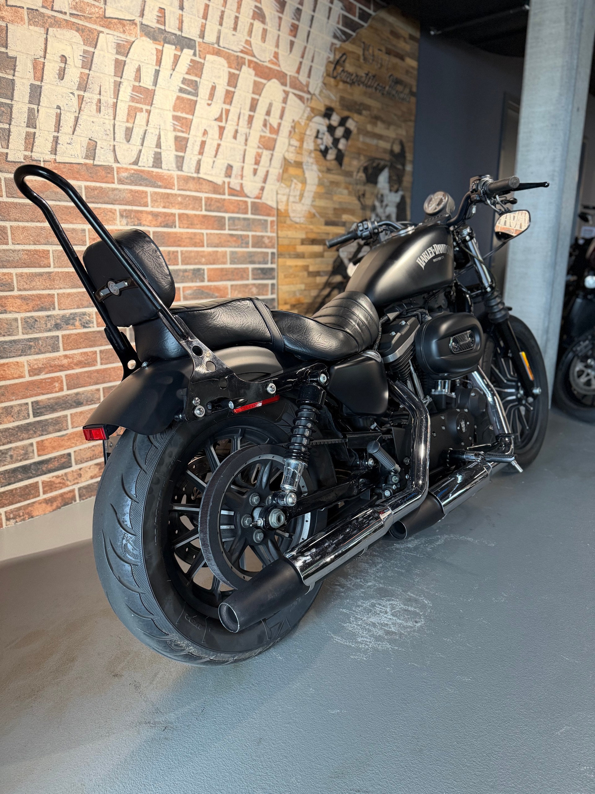 HARLEY-DAVIDSON XL 883 N Sportster Iron ABS-image-9