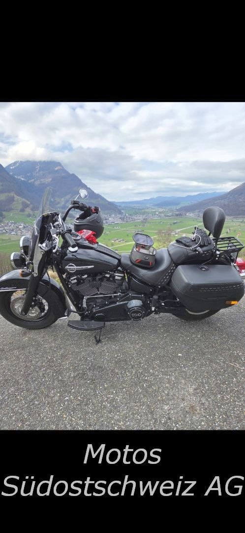 HARLEY-DAVIDSON FLHCS-image-0