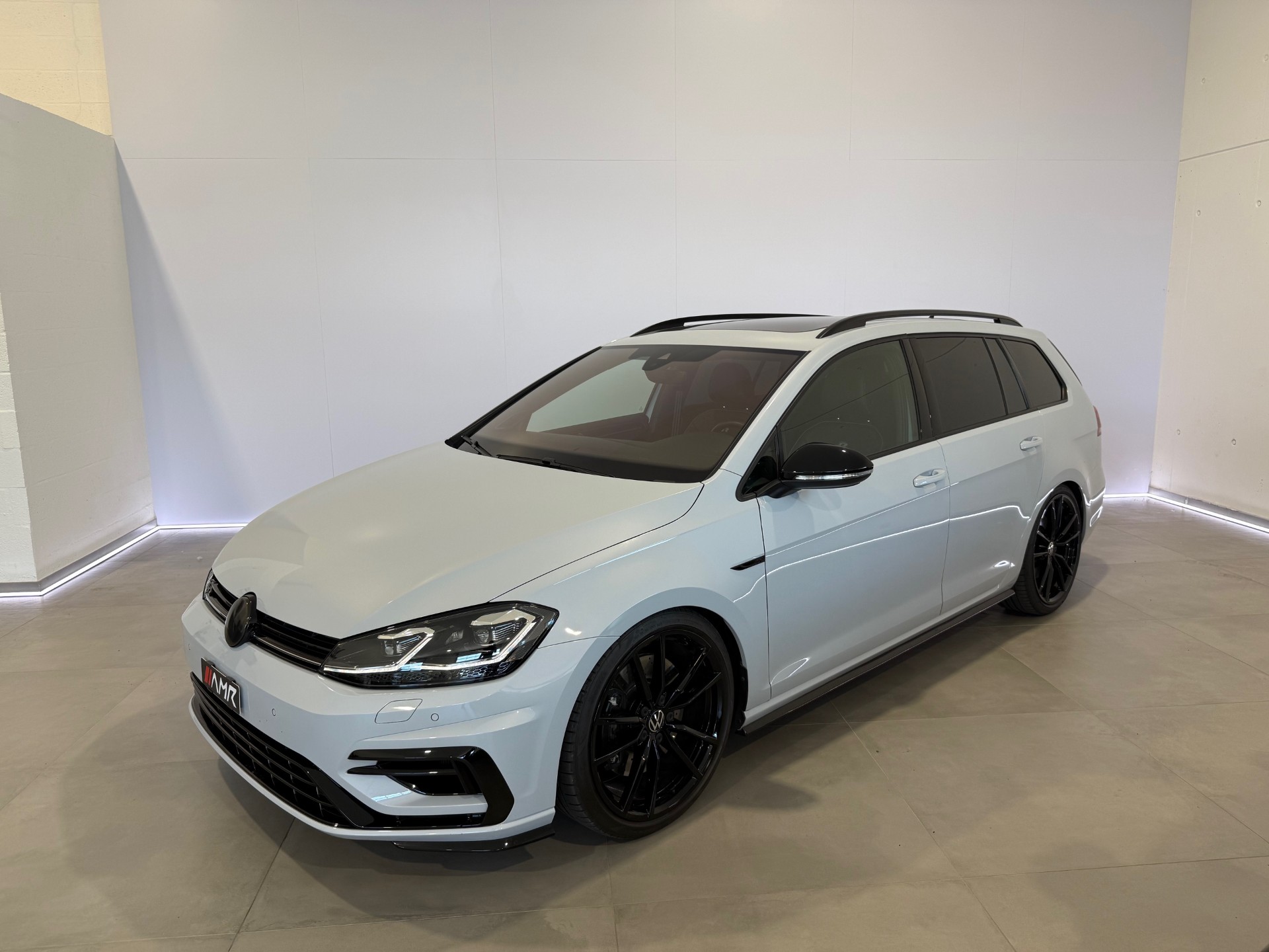 VW Golf Variant 2.0 TSI R 4Motion DSG