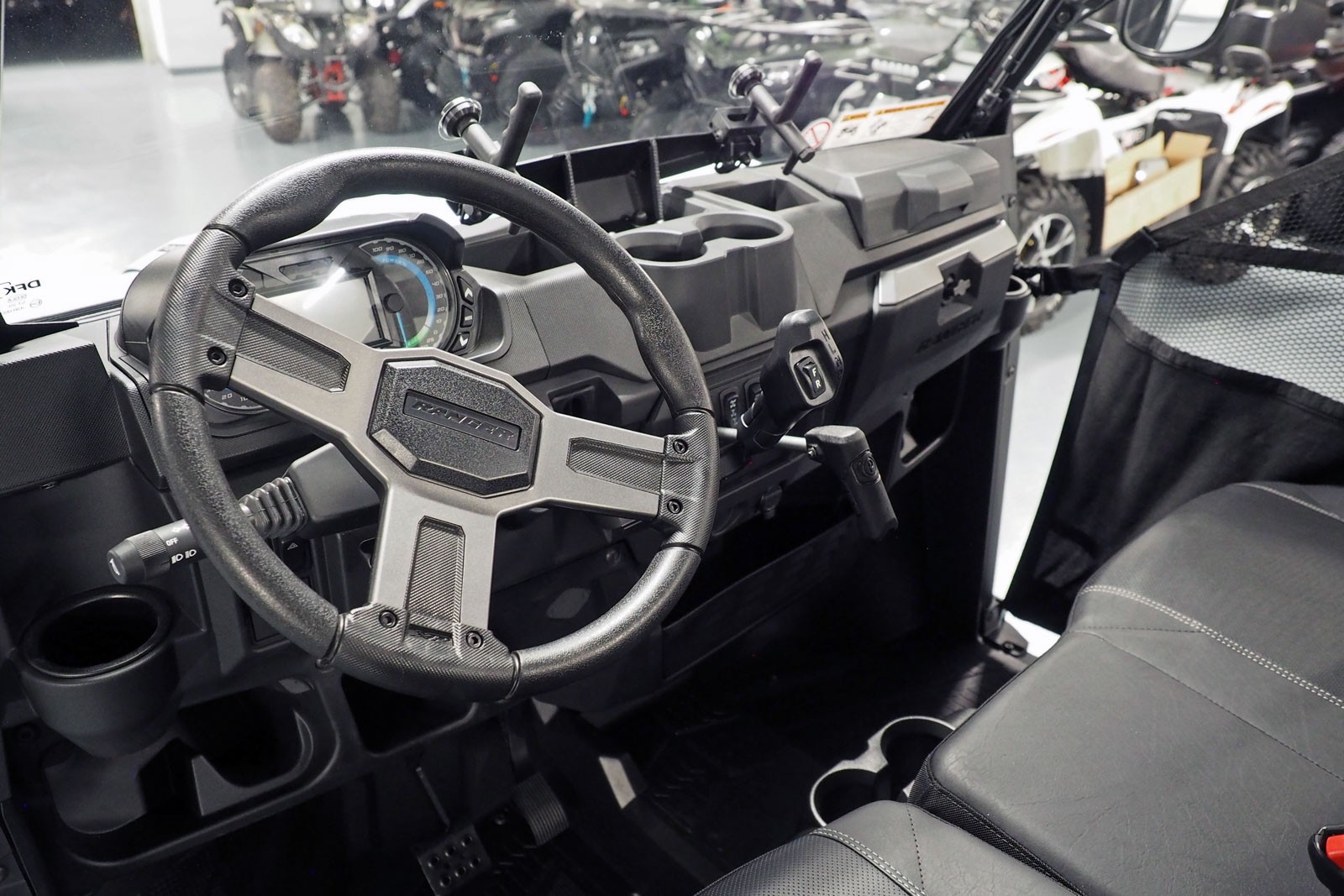 POLARIS Ranger XP Kinetic Premium-image-12