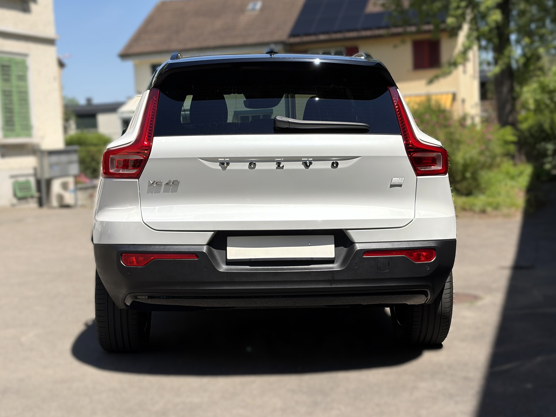 VOLVO 1.5 T5 TwE PHEV R-Design DCT-image-3