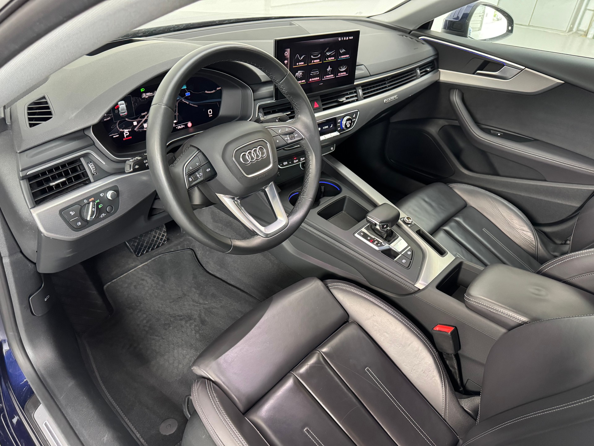 AUDI A5 Sportback 45 TFSI S-Line S-tronic quattro-image-10