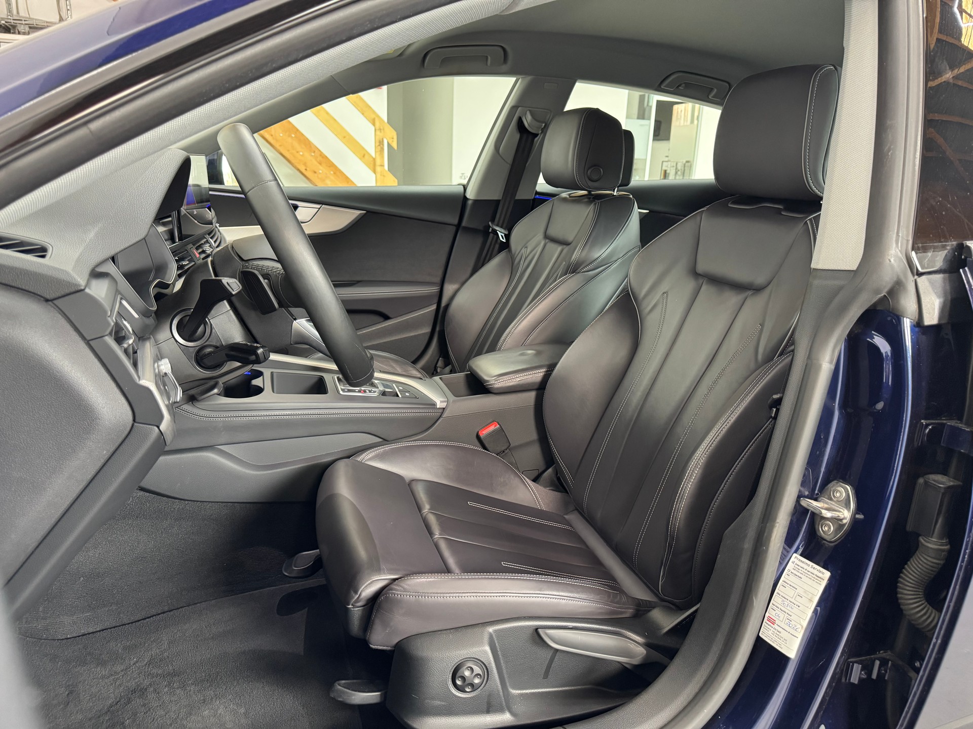 AUDI A5 Sportback 45 TFSI S-Line S-tronic quattro-image-9