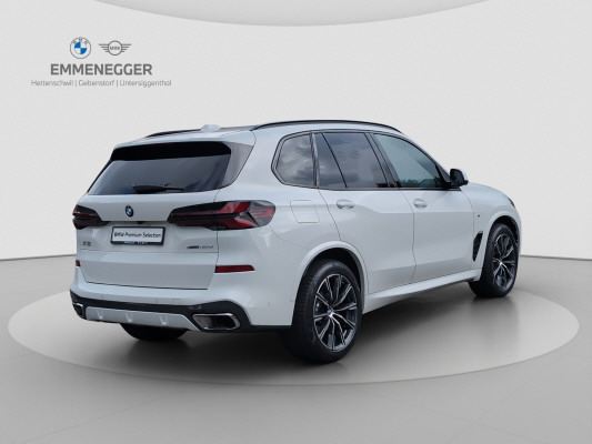 BMW X5 xDr 48V 30d M Sport-showroom-element-3