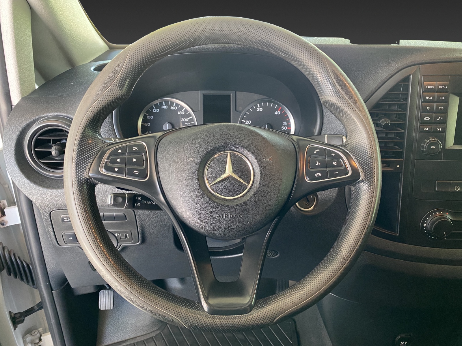 MERCEDES-BENZ Vito 119 BlueTEC L 4Matic 7G-Tronic Euro 6-image-9