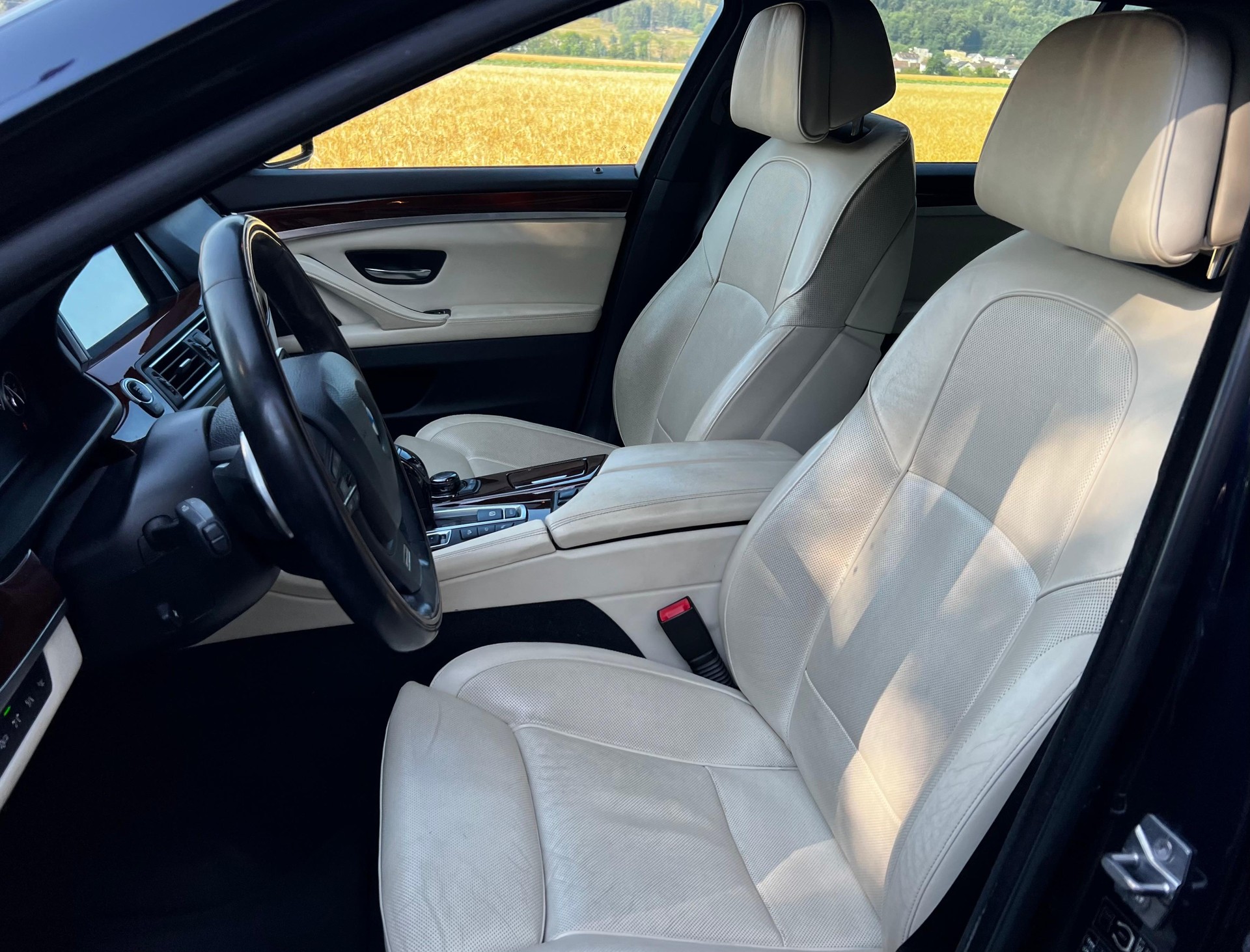 BMW 535d xDrive Touring Steptronic-image-10