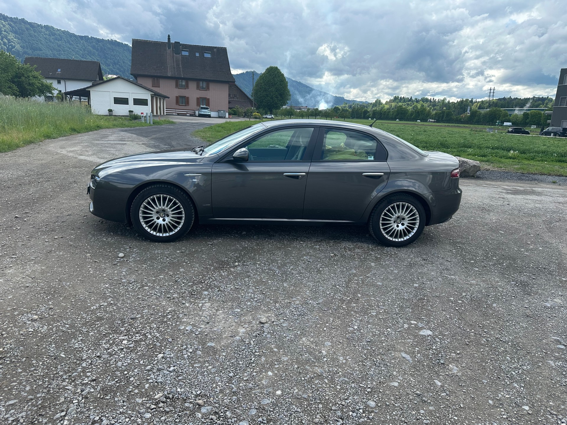 ALFA ROMEO 159 2.2 JTS TI-image-1