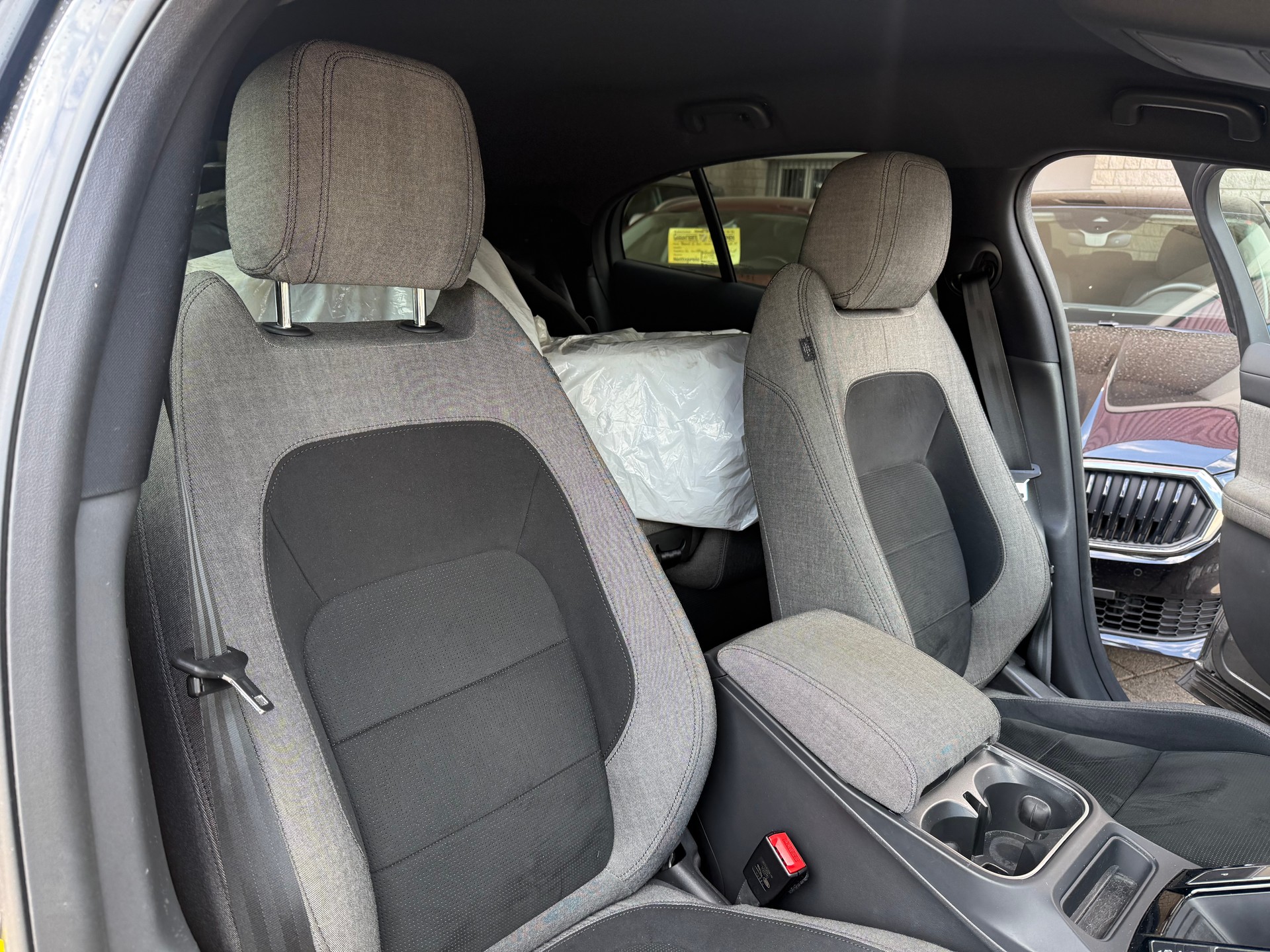 JAGUAR I-Pace EV400 HSE AWD-image-11