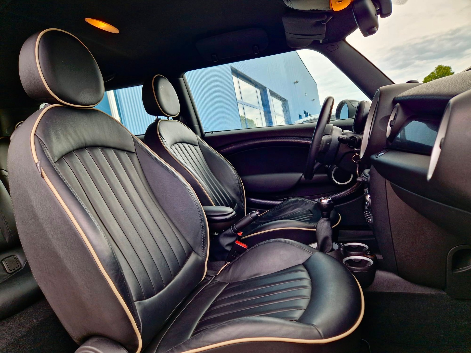 MINI Clubman Cooper S-image-9