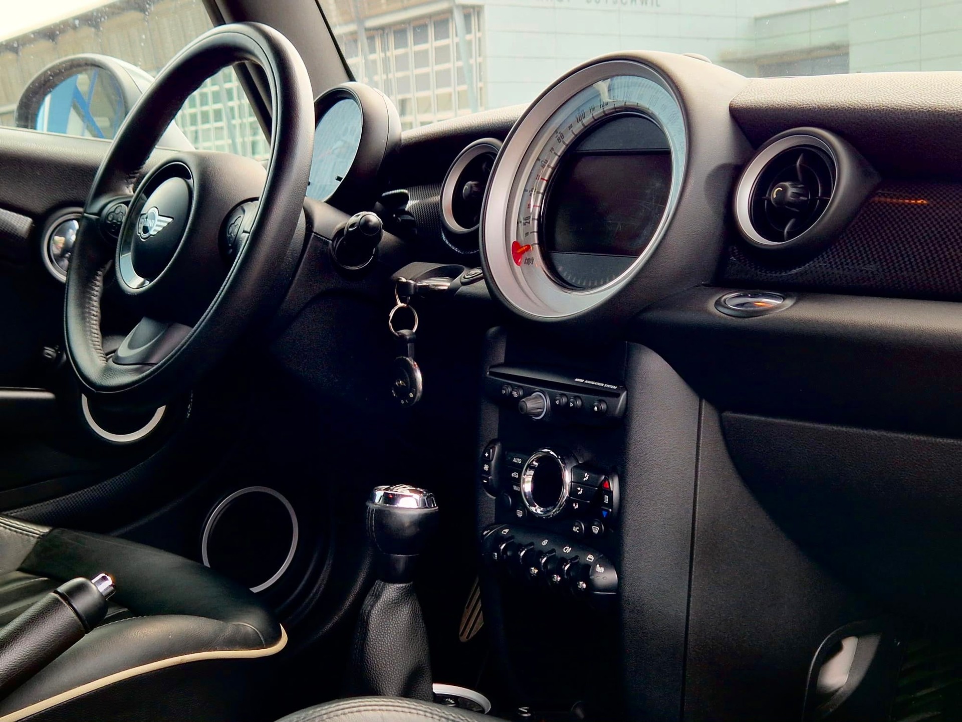 MINI Clubman Cooper S-image-7