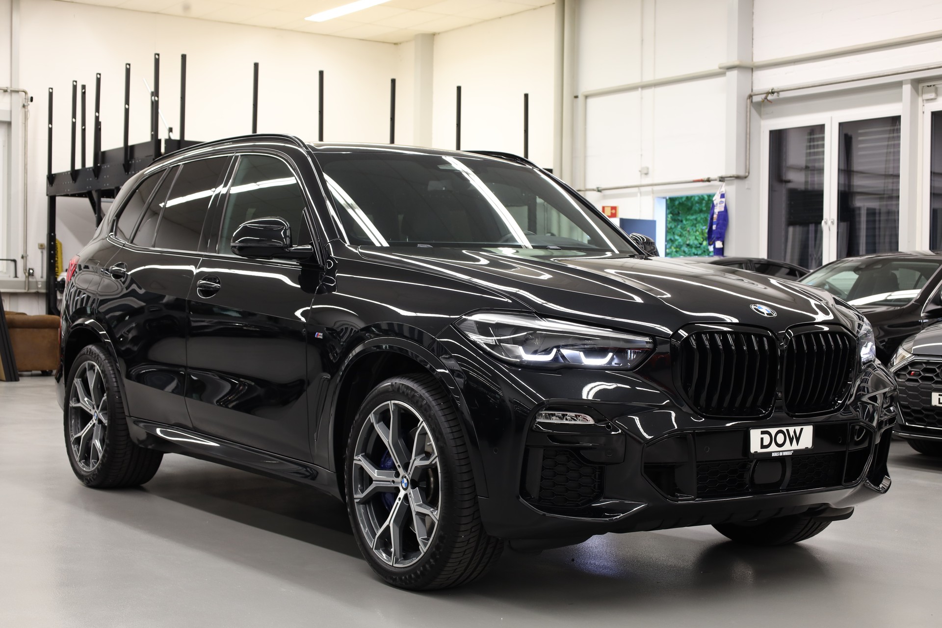 BMW X5 40d M-Sport xDrive SAG-showroom-element-1