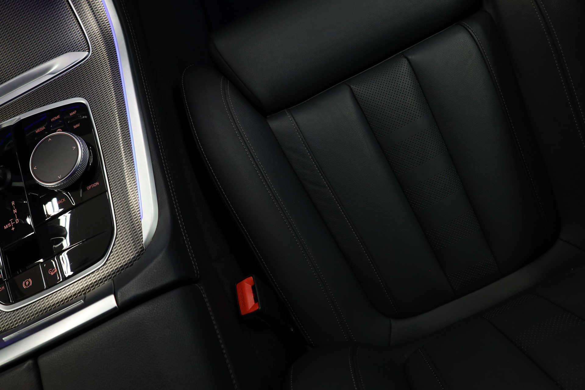 BMW X5 40d M-Sport xDrive SAG-image-19