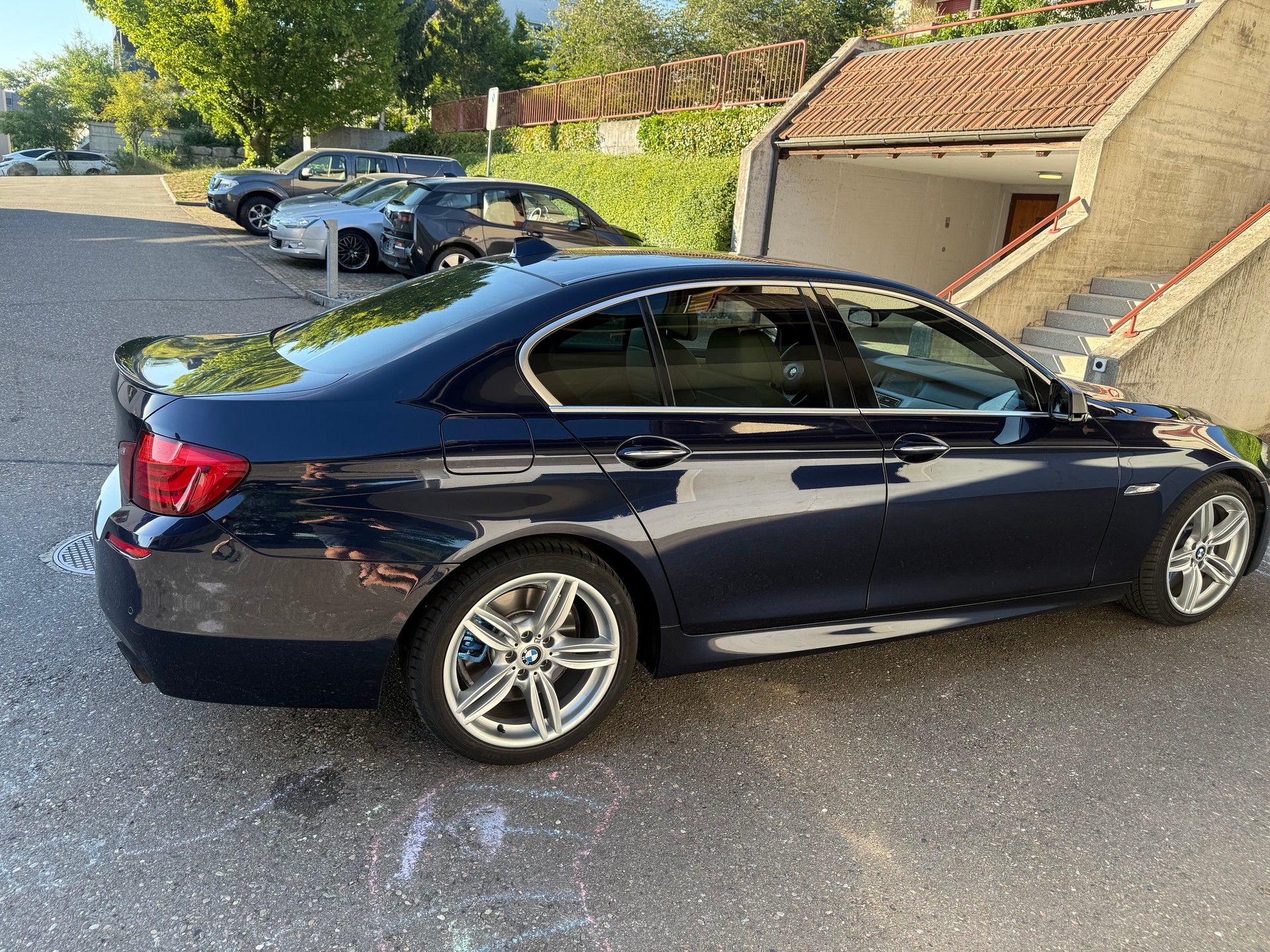 BMW M550d xDrive Steptronic-showroom-element-3