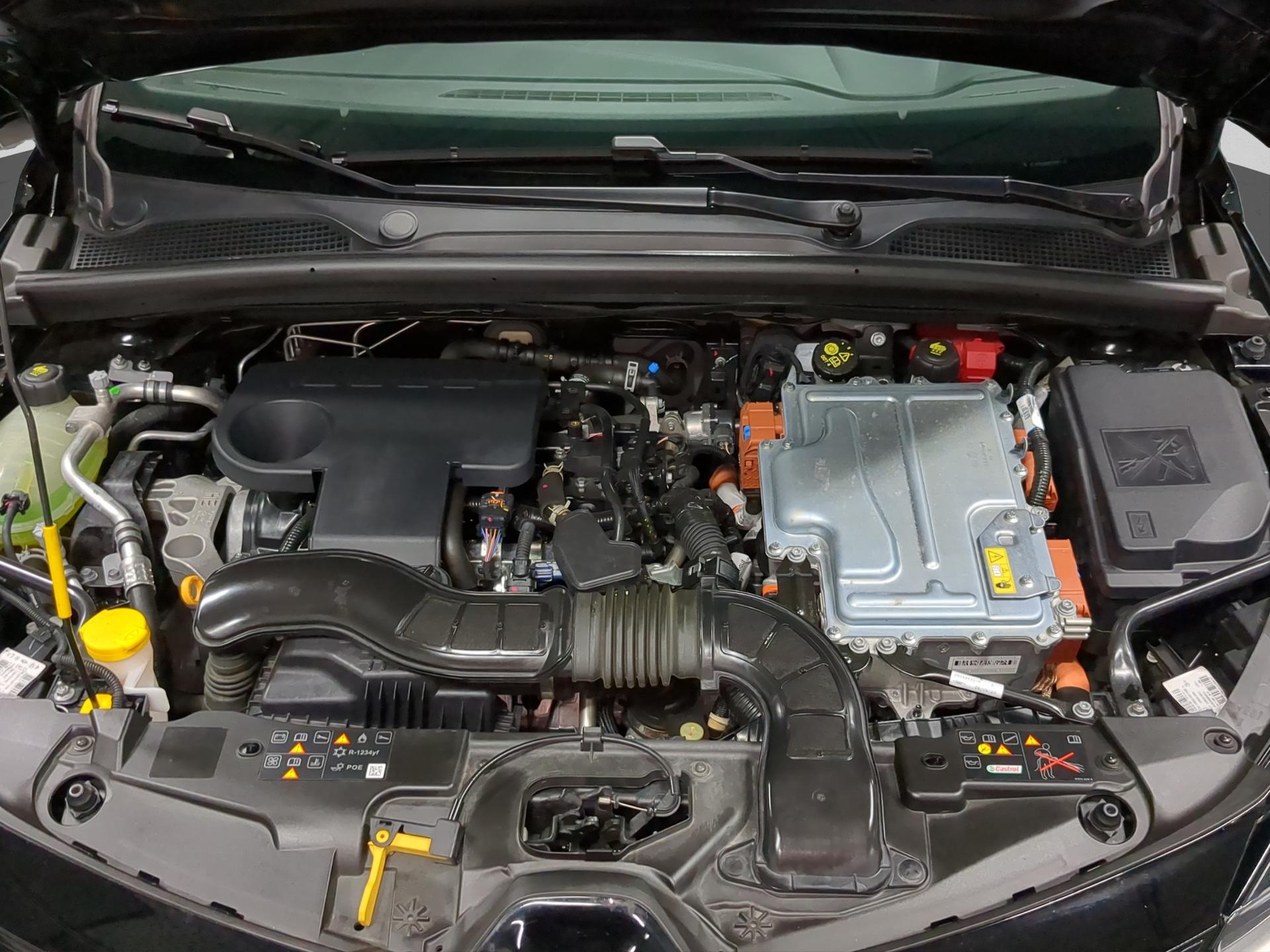 RENAULT Clio 1.6 E-Tech Esprit Alpine-image-21