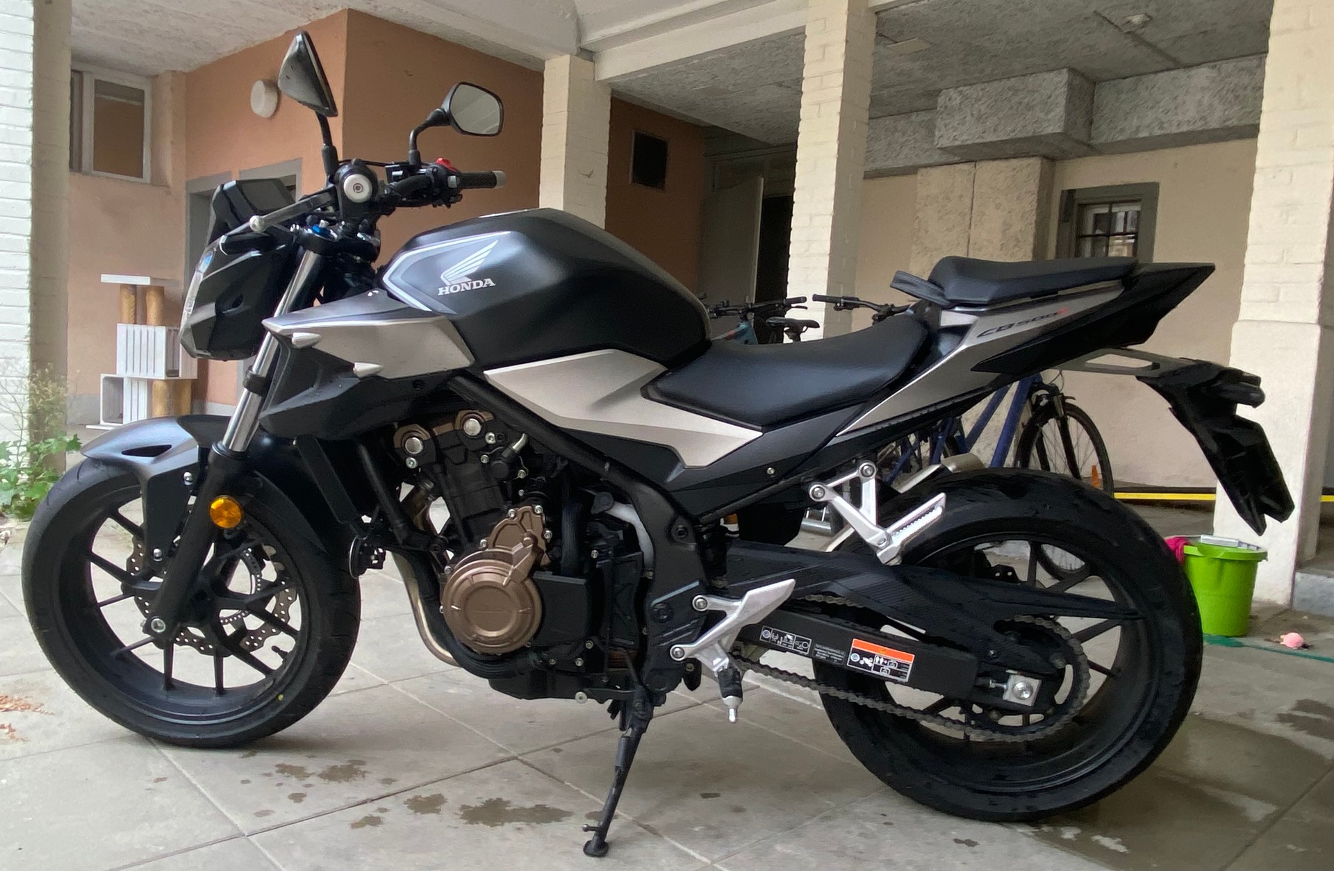 HONDA CB 500 F ABS-image-4